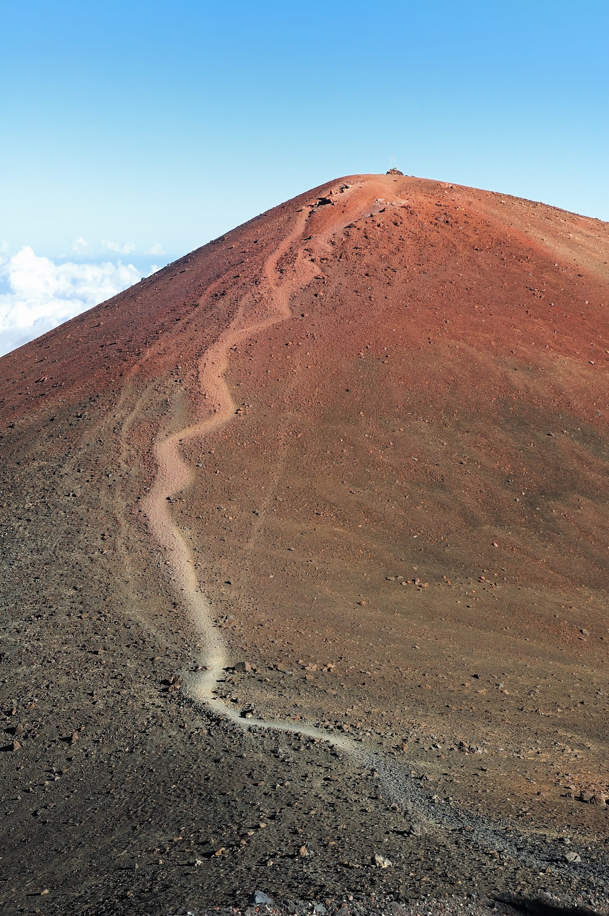 beauty in nature, landscape, climate, scenics - nature, outdoors, mountain, top, hill, no people, peak, remote, brown, mauna kea, blue, summit, idyllic, Phone HD Wallpaper
