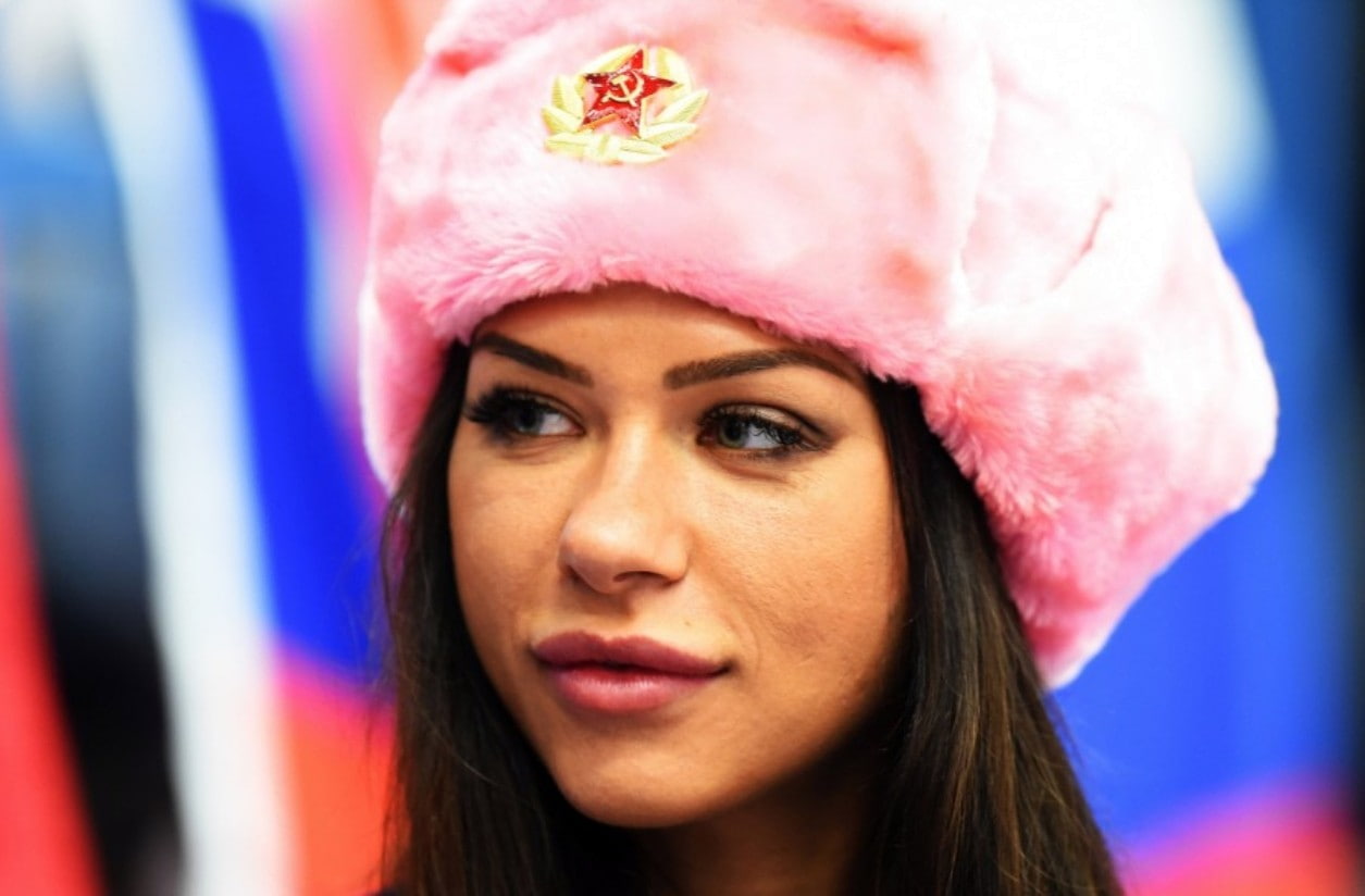 Ushanka Winter Hat, human body part, human face, funny hats, young adult, women, females, emotion, 480P, body part, mid adult, brunette, fashion, portrait, HD Wallpaper
