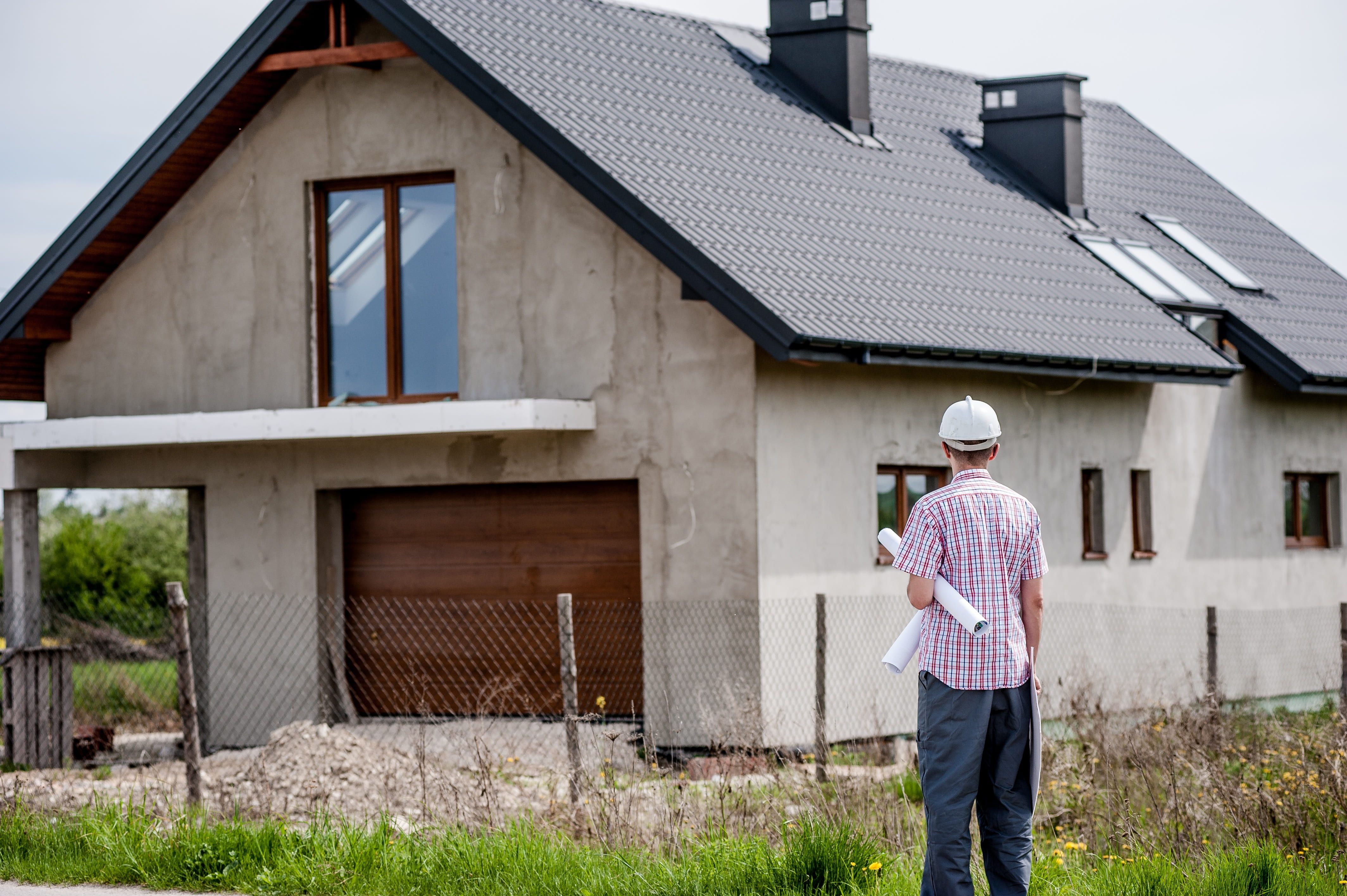 pro, real people, building exterior, agriculture, industrial, tools, factory, residential district, gray, helmet, people, hardhat, adult, repair, surveyor, HD Wallpaper