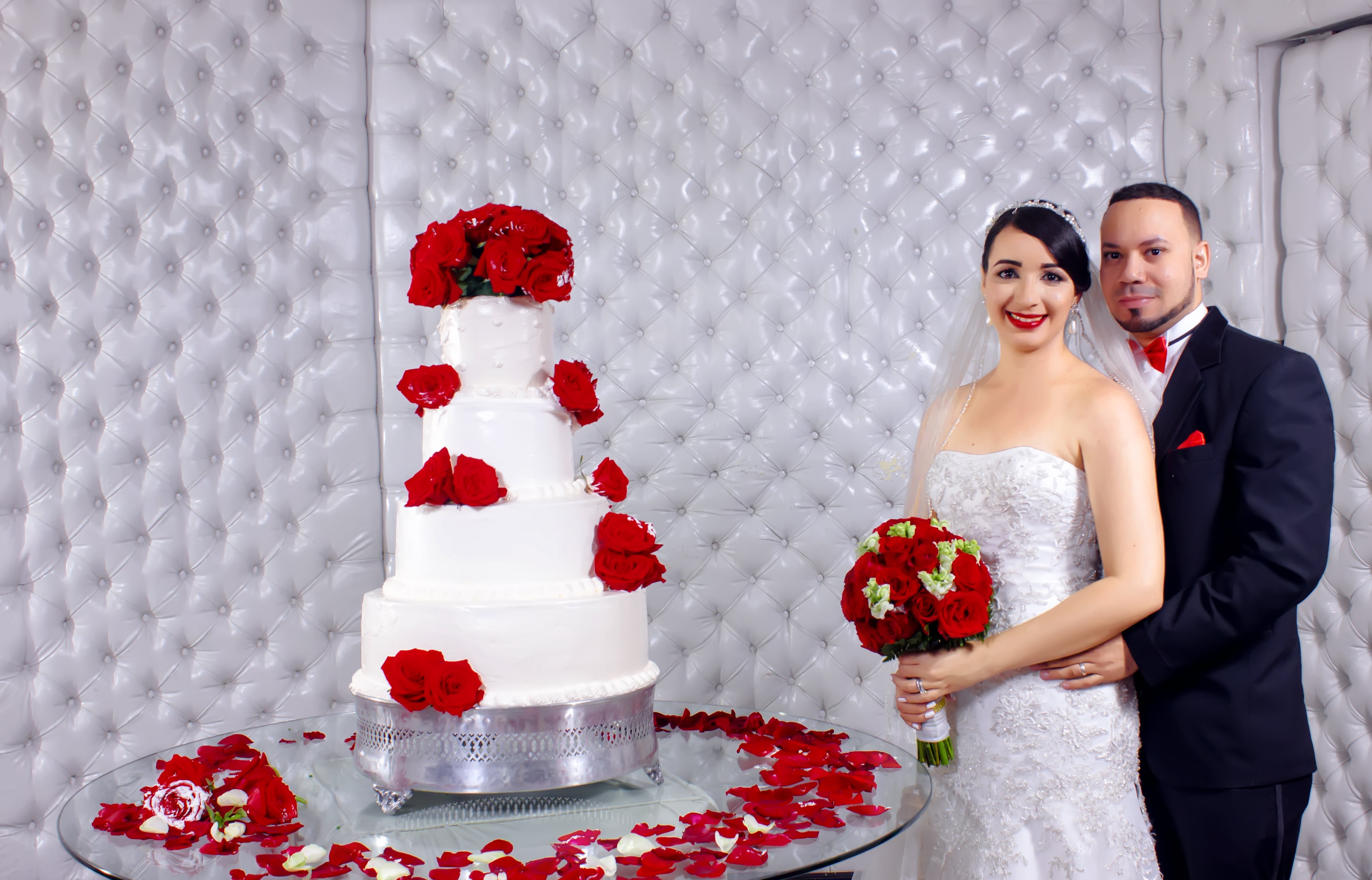 white, wedding dress, kiss, sponge cake, wife, nuptials, romantic, happiness, adult, love, men, park, heterosexual couple, grooms, red, togetherness, bank, HD Wallpaper