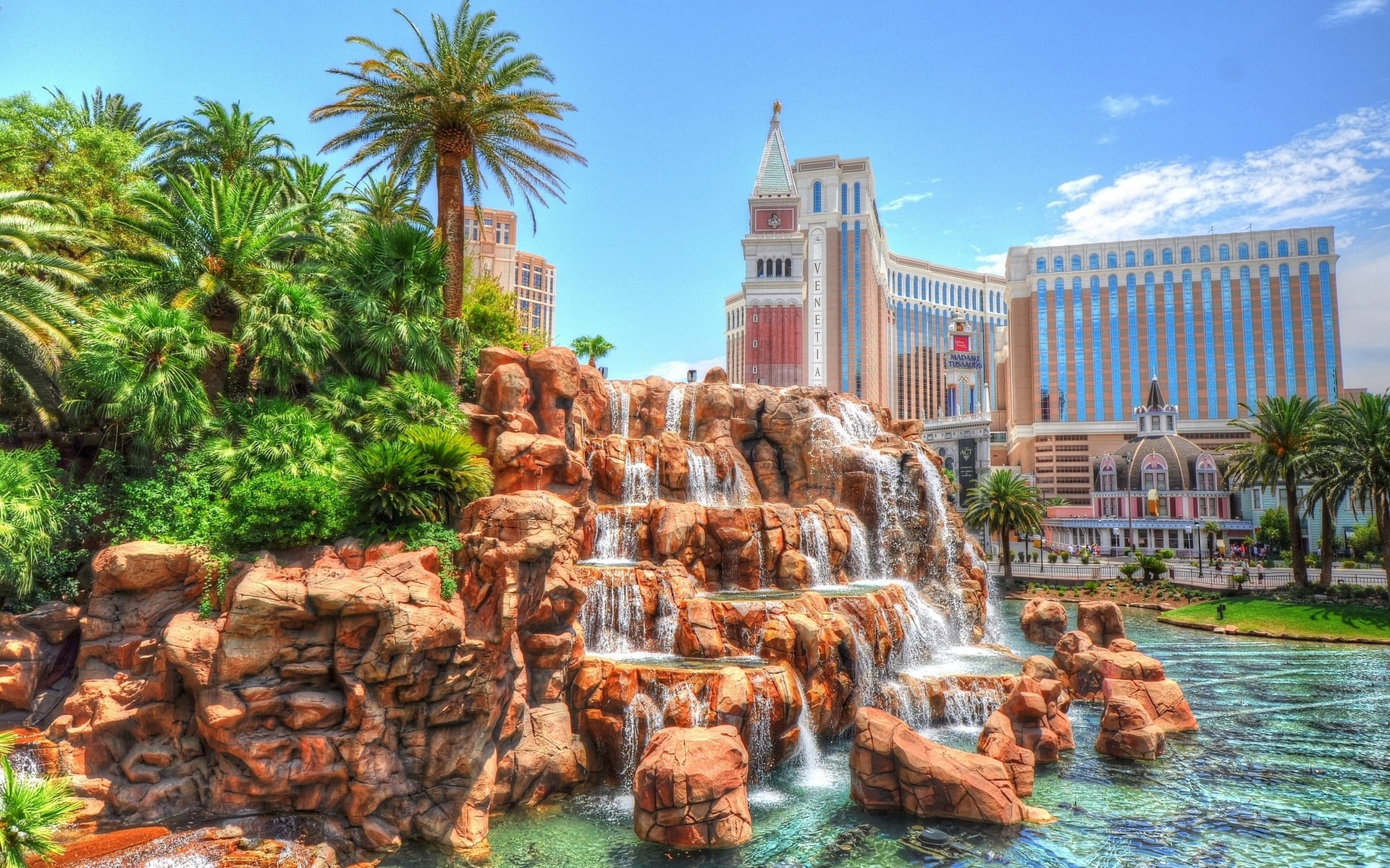 palm trees, travel destinations, nature, Venetian Hotel, water, motion, decor, tourism, building exterior, building, sky, day, hdr, incidental people, tropical climate, HD Wallpaper
