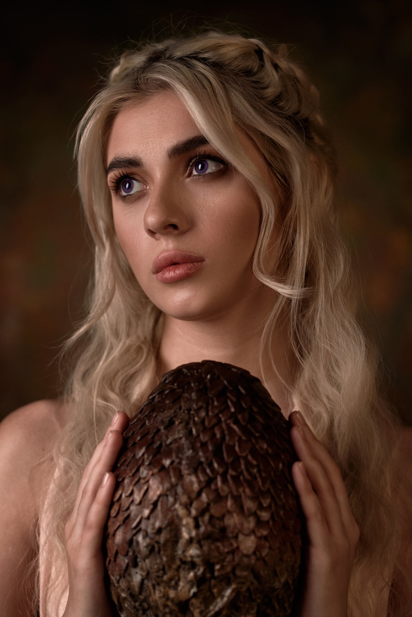 1080P, Max Pyzhik, eggs, cosplay, simple background, scales, purple eyes, long hair, Radmila Dzhanaeva, blonde, looking away, women, Daenerys Targaryen, Phone HD Wallpaper