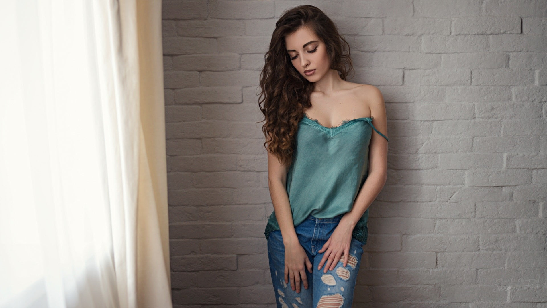 1080P, portrait, teenager, wall, standing, lifestyles, hair, real people, front view, leisure activity, young adult, women, Sergey Fat, hairstyle, long hair, HD Wallpaper