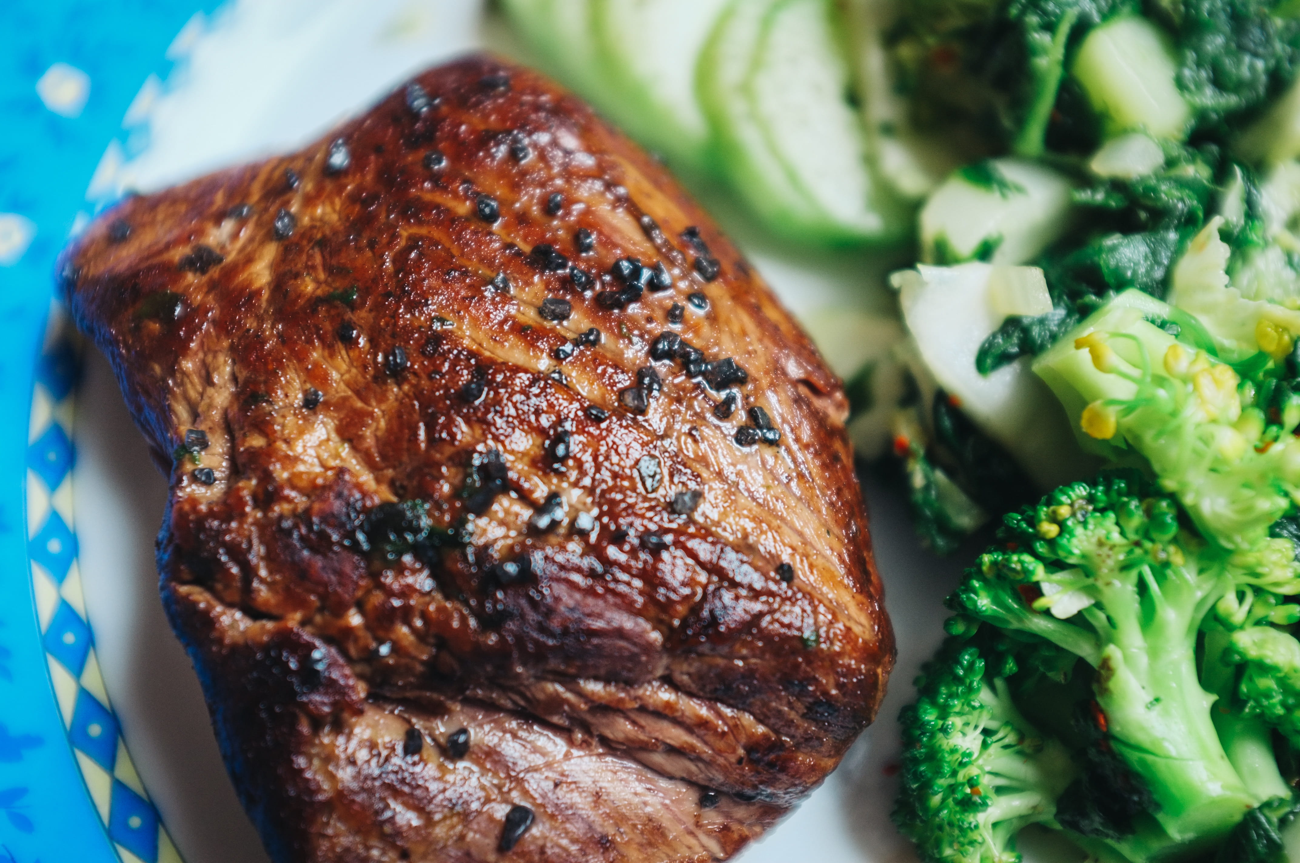 no People, meal, close-up, still life, food, indulgence, bread, cooking, plate, freshness, roasted, salt, dinner, food And Drink, gourmet, green, steak, HD Wallpaper