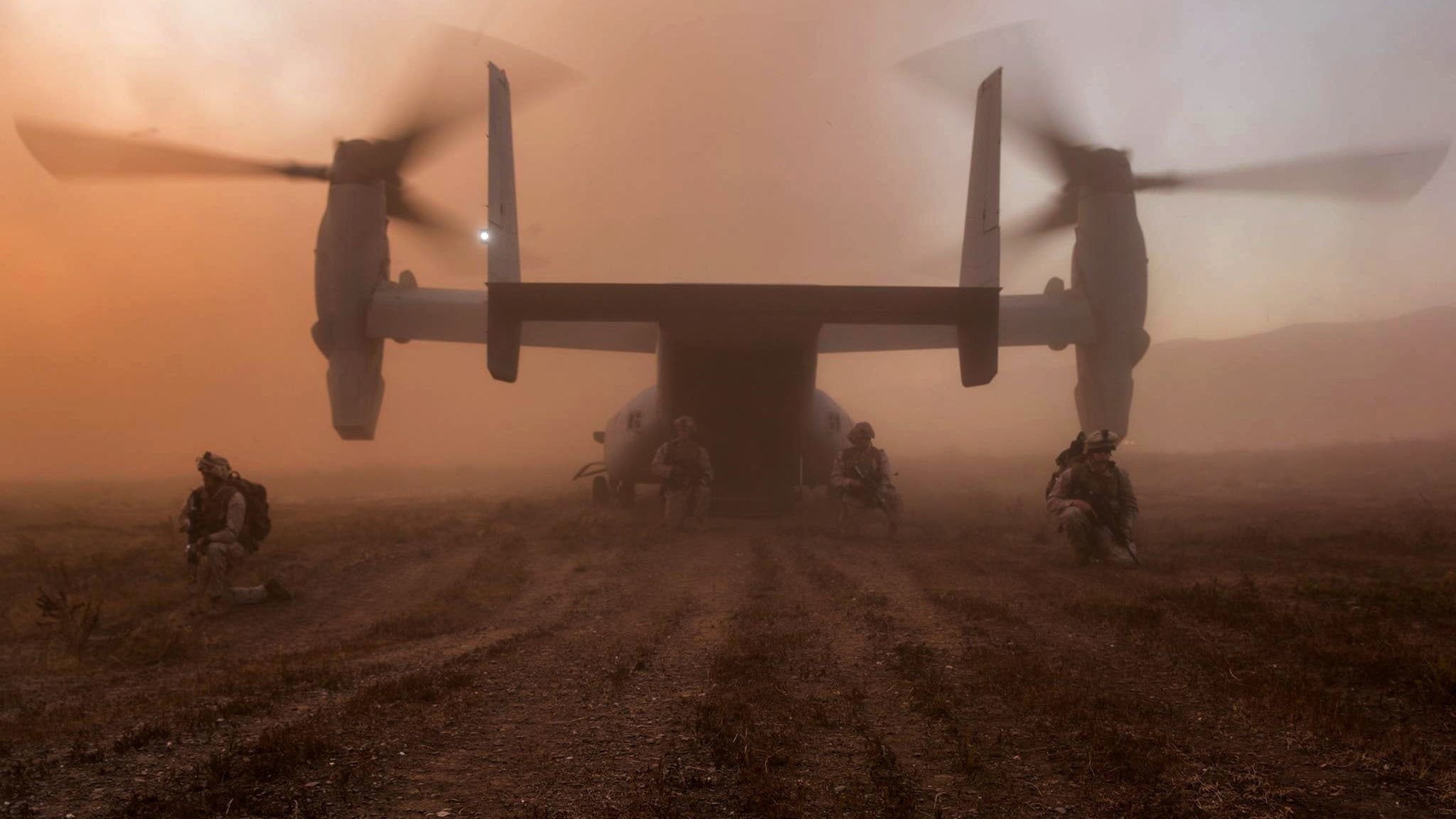 soldier, military, conflict, people, rear view, armed forces, weapon, V-22 Osprey, sunset, nature, unrecognizable person, 1080P, mode of transportation, HD Wallpaper