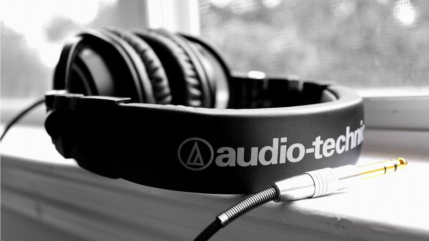 audio-technica, headphones, 720P, monochrome, HD Wallpaper
