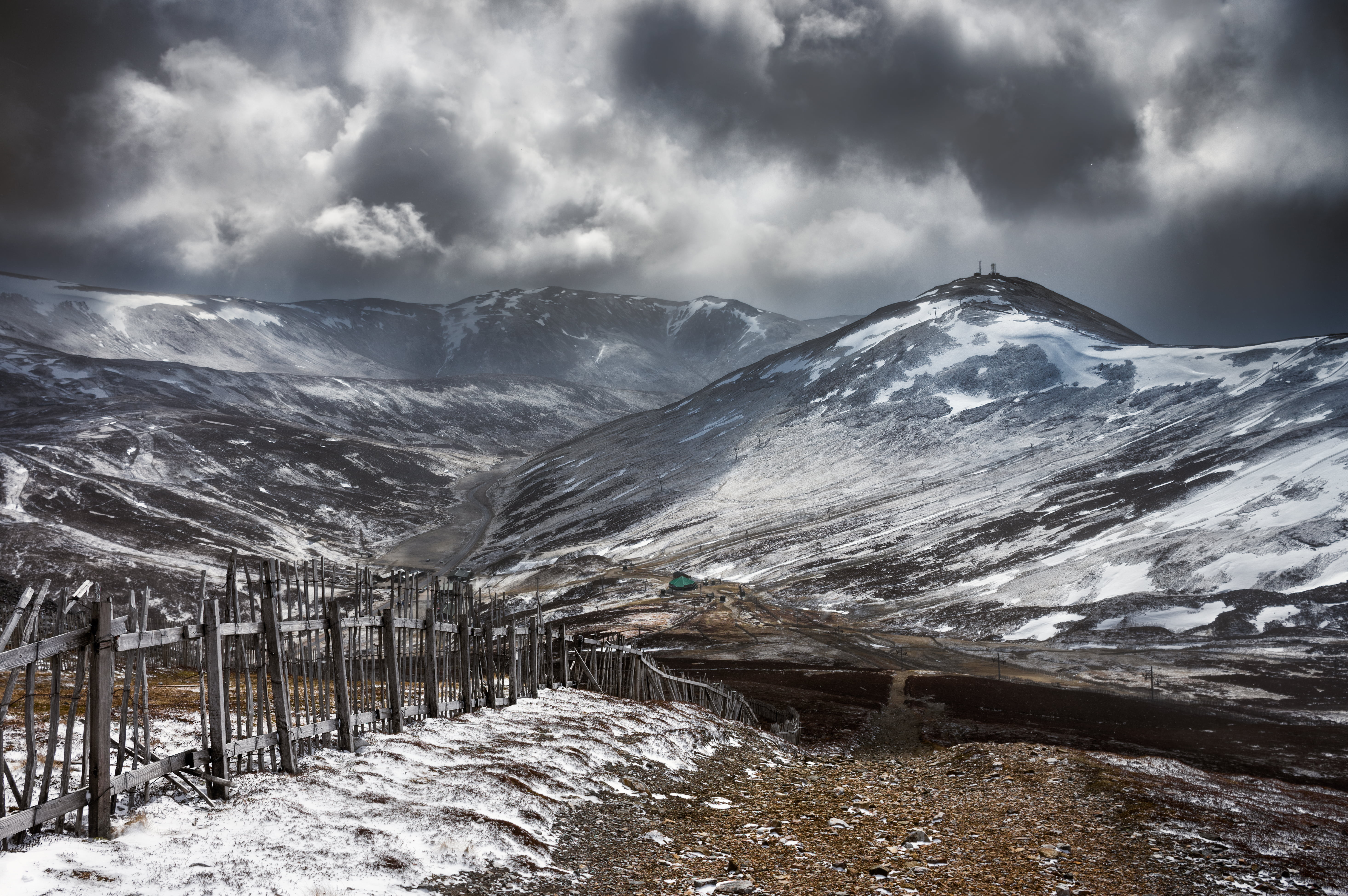 Glen Shee, fence, mountain, munro, photo, outdoors, winter, cold - Temperature, hill  mountain, ice, snow, nature, Cairnwell, grey, landscape, scenics, HD Wallpaper