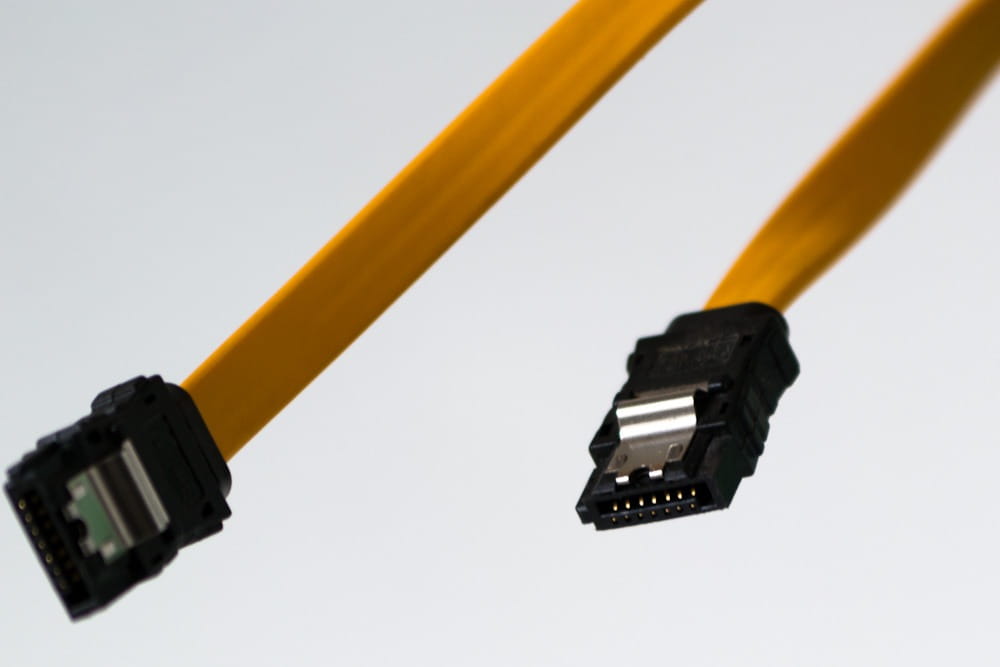 cut out, no people, 480P, computer network, pc, sata, white background, connection, technology, studio shot, internet, electronics industry, communication, HD Wallpaper