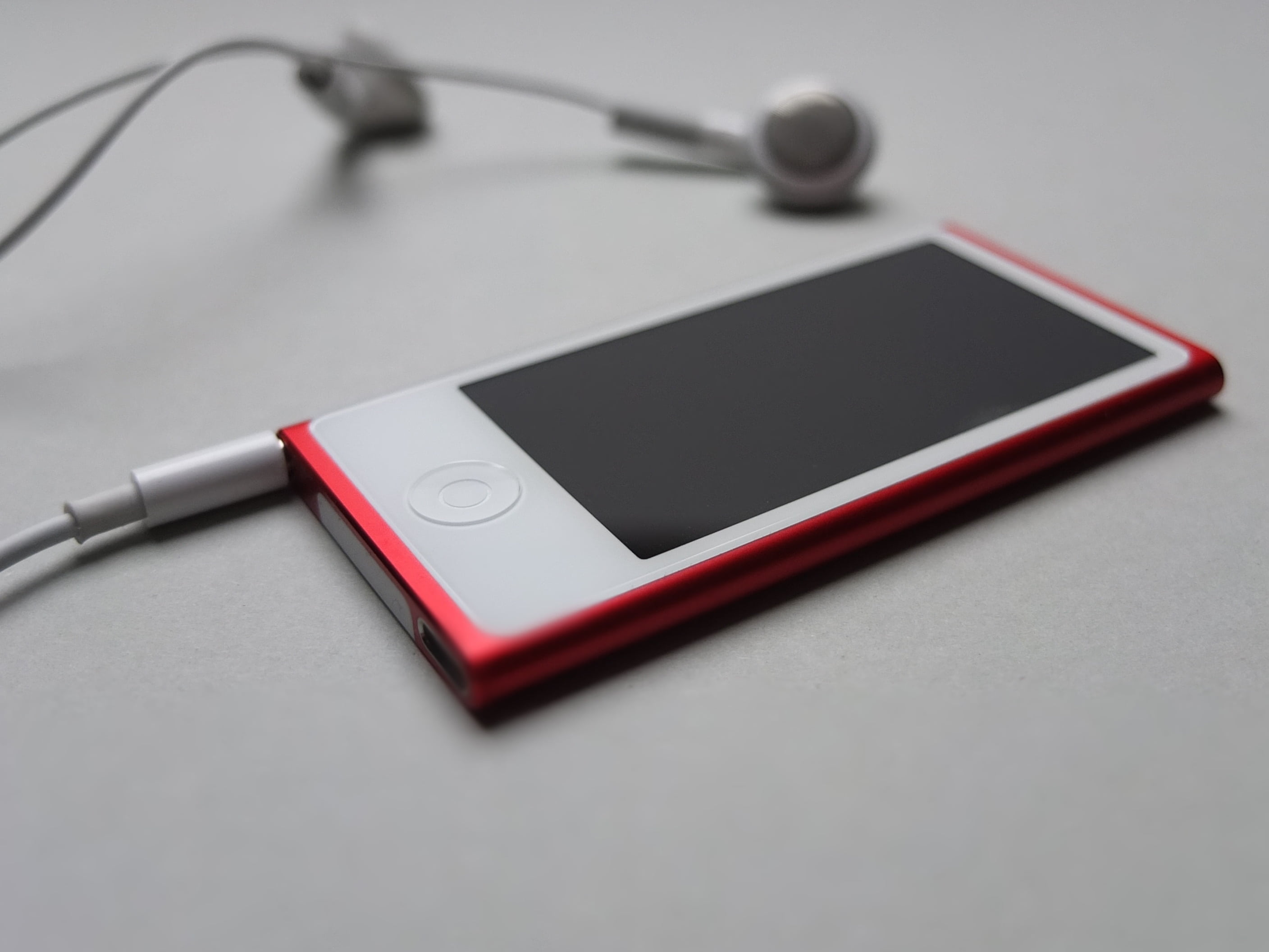 equipment, portability, still life, smart phone, two objects, ipod, technology, digital tablet, colored background, headphones, red, communication, close-up, HD Wallpaper