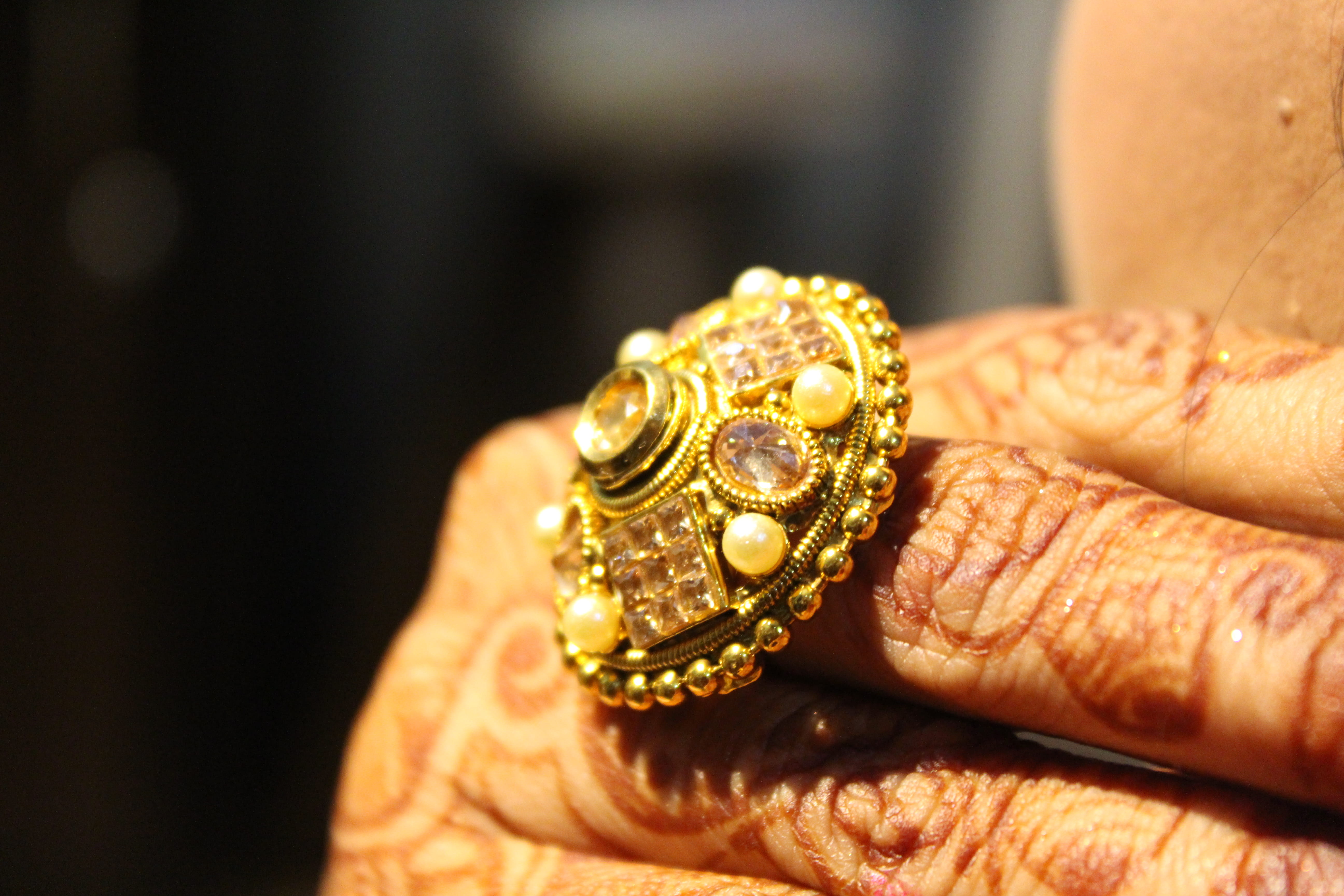 gold, fashion, jewelry band, expense, day, holding, stone, hand, diamond, luxury, colored, 5K, person, human finger, expensive, wealth, love, jewelry, HD Wallpaper