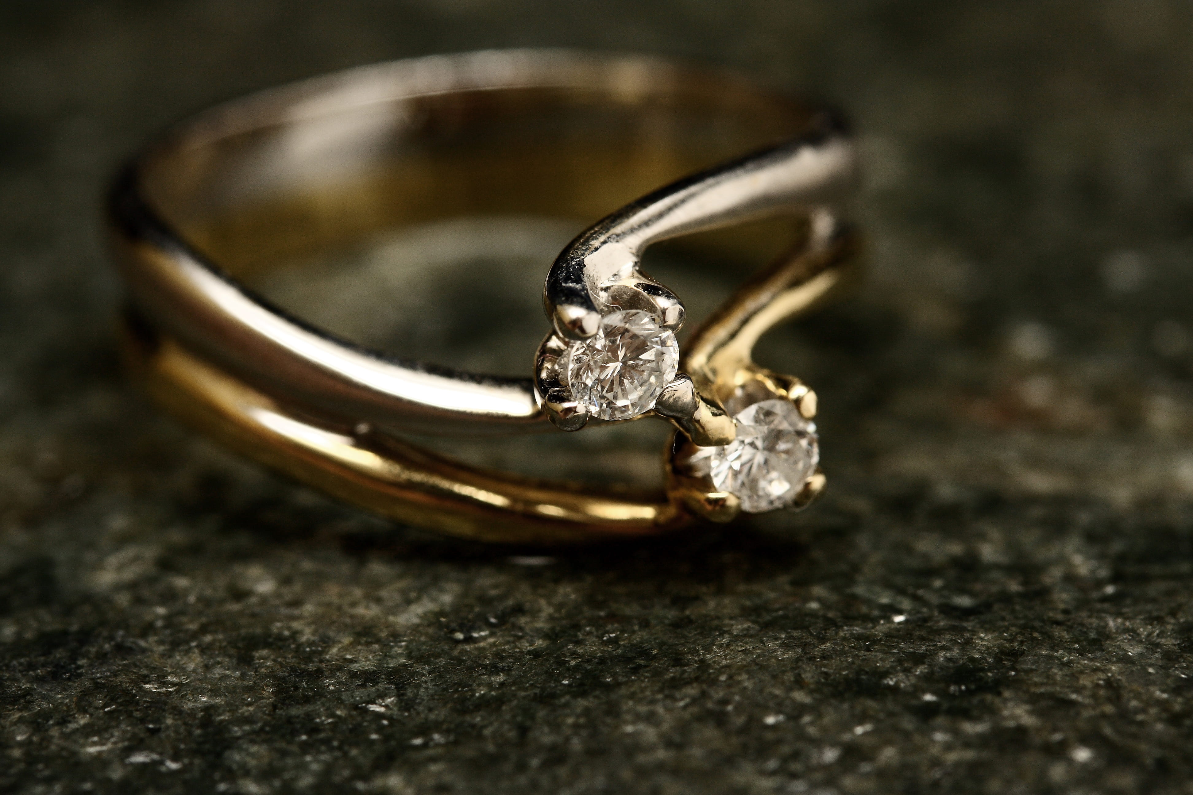 macro, focus, gem, wealth, gold colored, event, close, metal, depth of field, close-up, diamonds, positive emotion, gemstone, platinum, blur, wedding, diamond - gemstone, HD Wallpaper