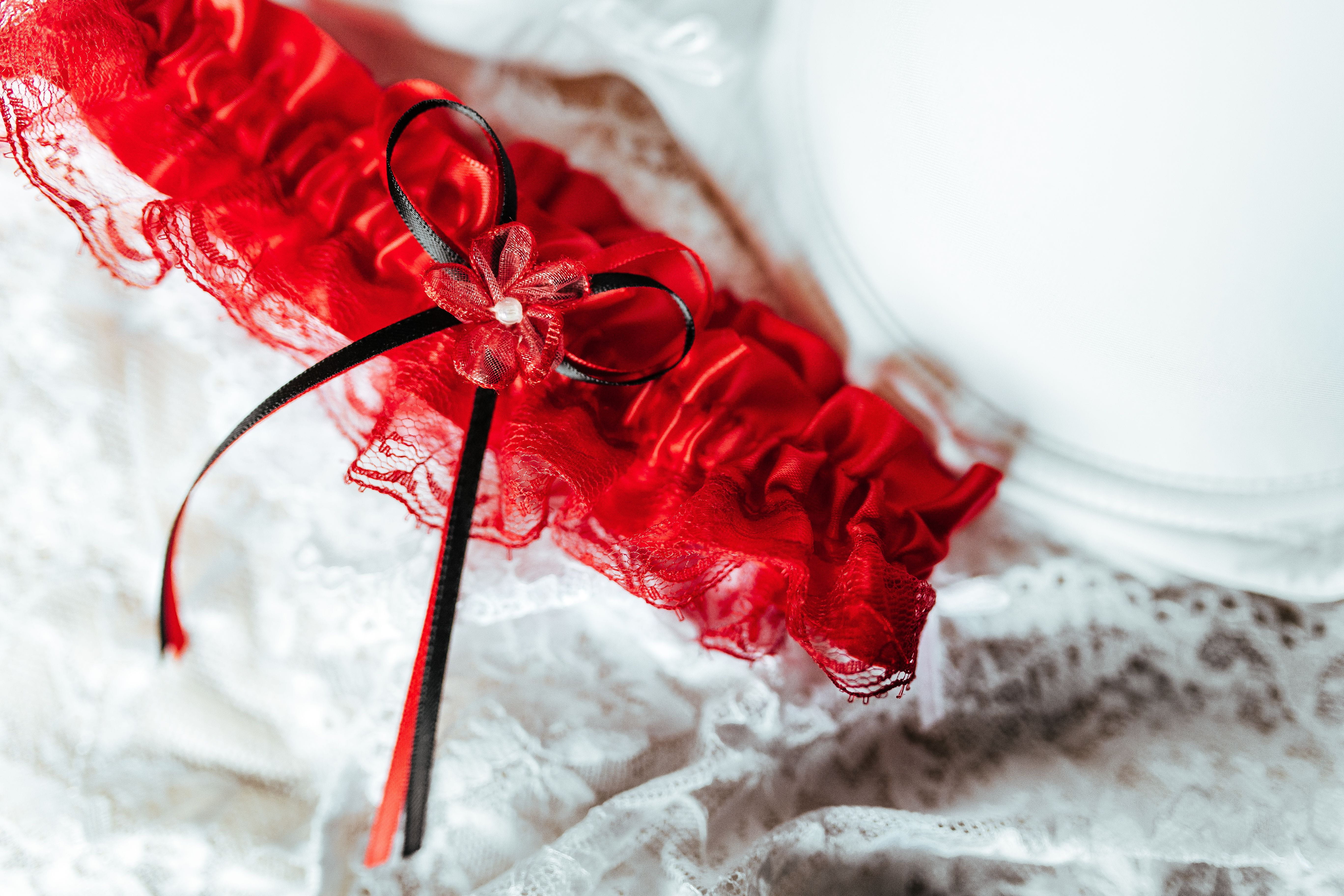 ribbon, close-up, celebration, marrying, cold temperature, glass - material, container, 5K, positive emotion, table, Preparations, glass, decoration, indoors, HD Wallpaper