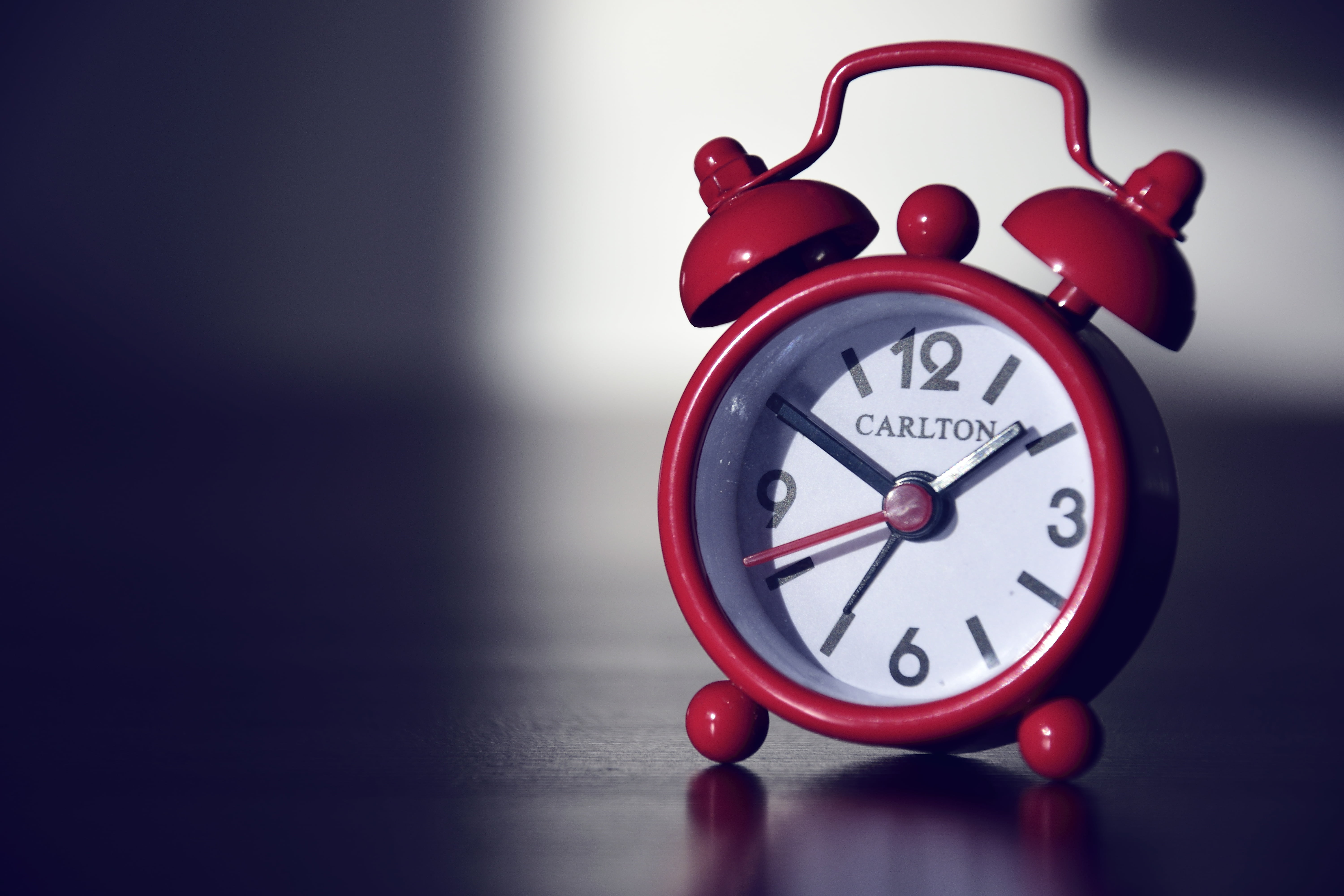 focus on foreground, bell, hour, minute, no people, minute hand, copy space, accuracy, time, old-fashioned, twin, shape, still life, number, alarm clock, HD Wallpaper