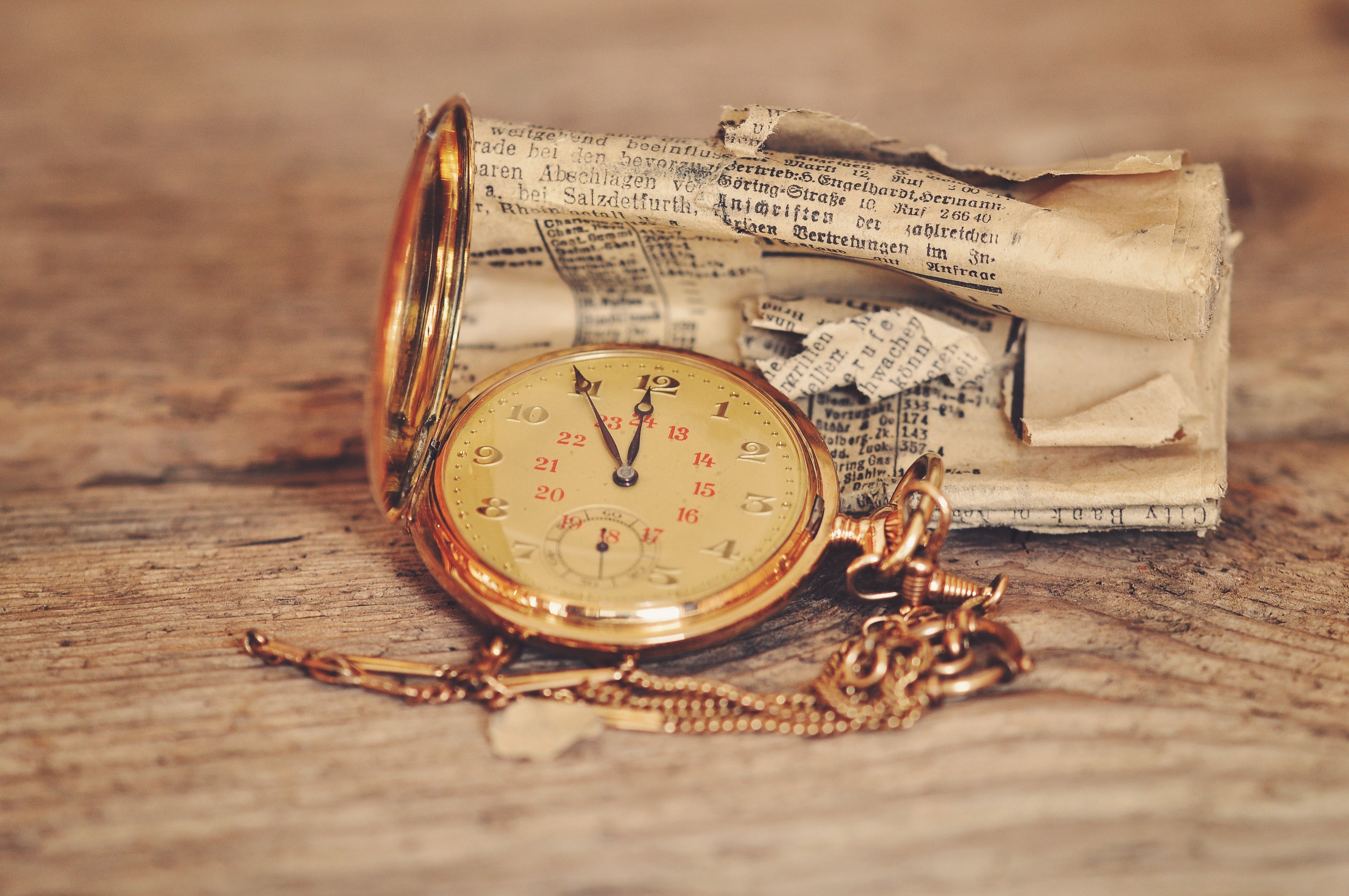 indoors, minute hand, old, instrument of measurement, accuracy, clock, studio shot, timer, retro styled, hour hand, number, close-up, rolled, instrument of time, HD Wallpaper