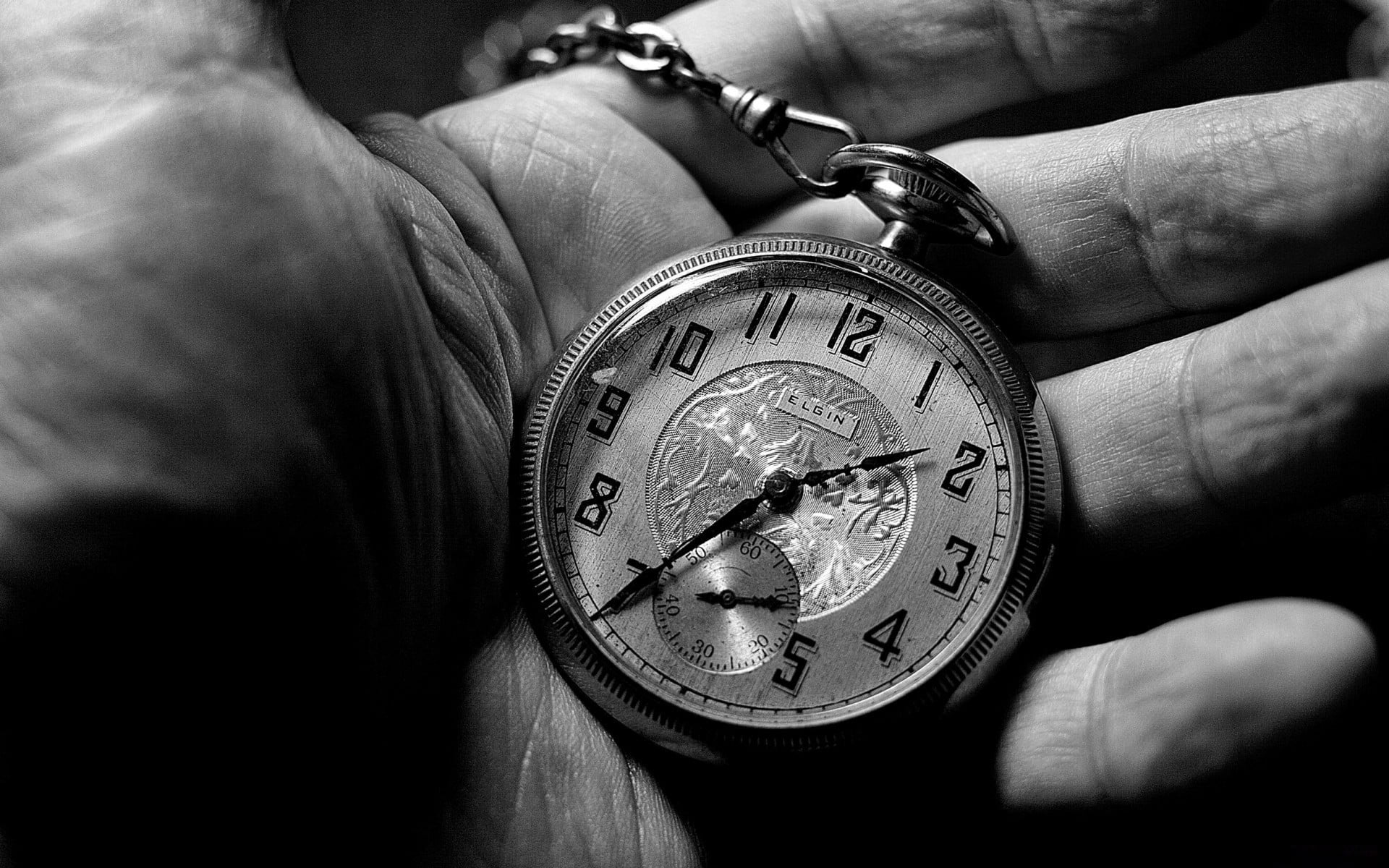 personal accessory, pocket watch, 1080P, antique, clock face, holding, colored, real people, one person, silver, instrument of time, time, close-up, watch, HD Wallpaper