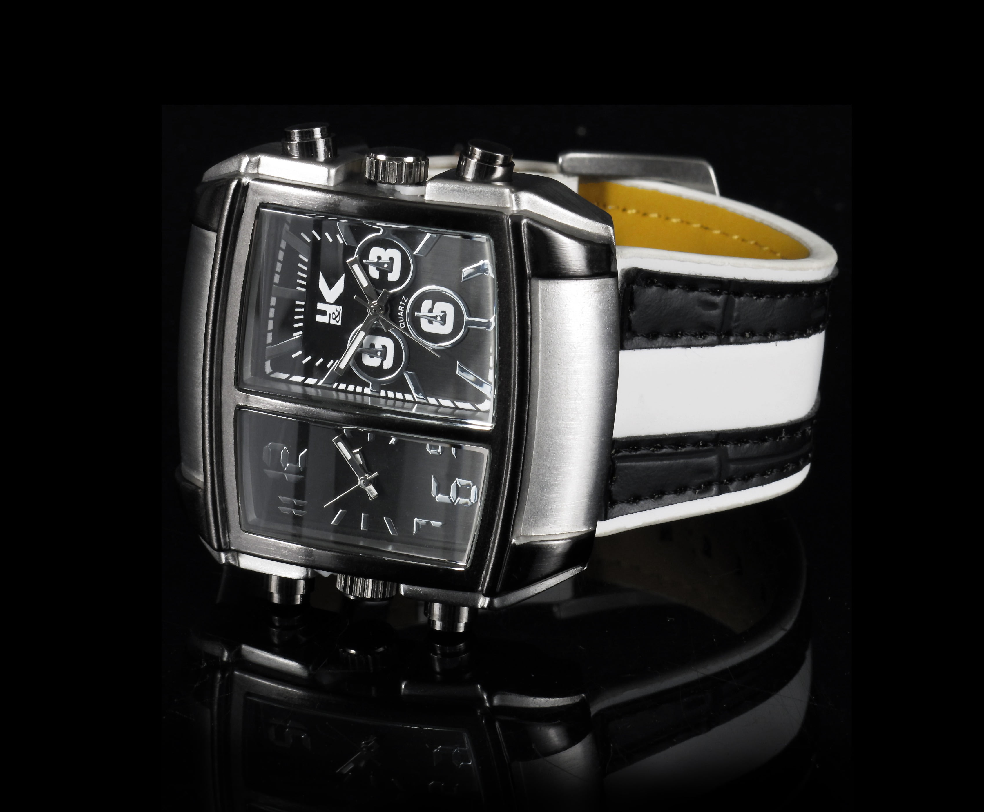 watch, number, technology, reflection, silver, dial, watches, black background, no People, transparent, strap, indoors, square, old-fashioned, accuracy, HD Wallpaper
