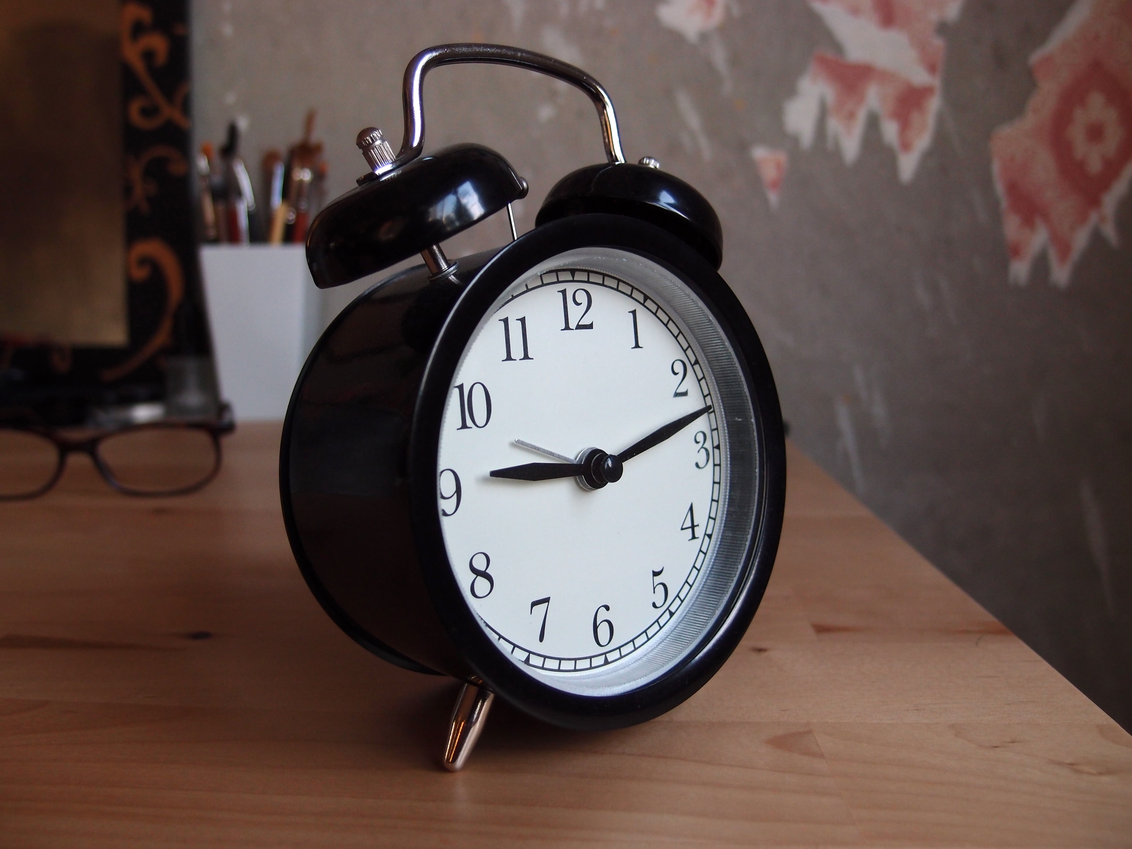2K, accuracy, bell, focus on foreground, wall - building feature, home interior, day, close-up, indoors, waking up, watch, wood - Material, still life, HD Wallpaper
