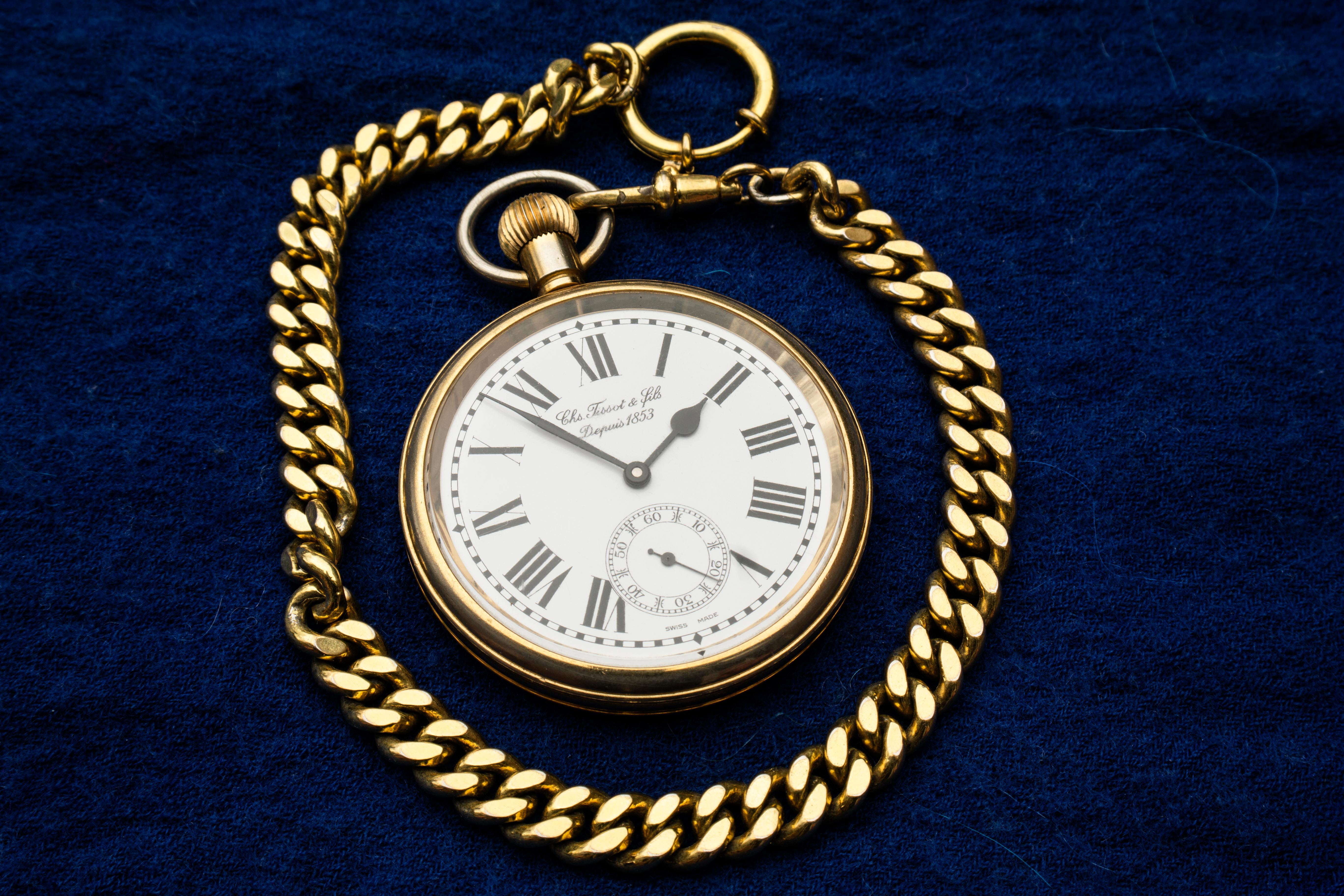 time indicating, gold colored, 5K, clock face, colored, circle, time, gold, pointer, minutes, pocket, luxury, personal accessory, blue, close-up, studio shot, HD Wallpaper