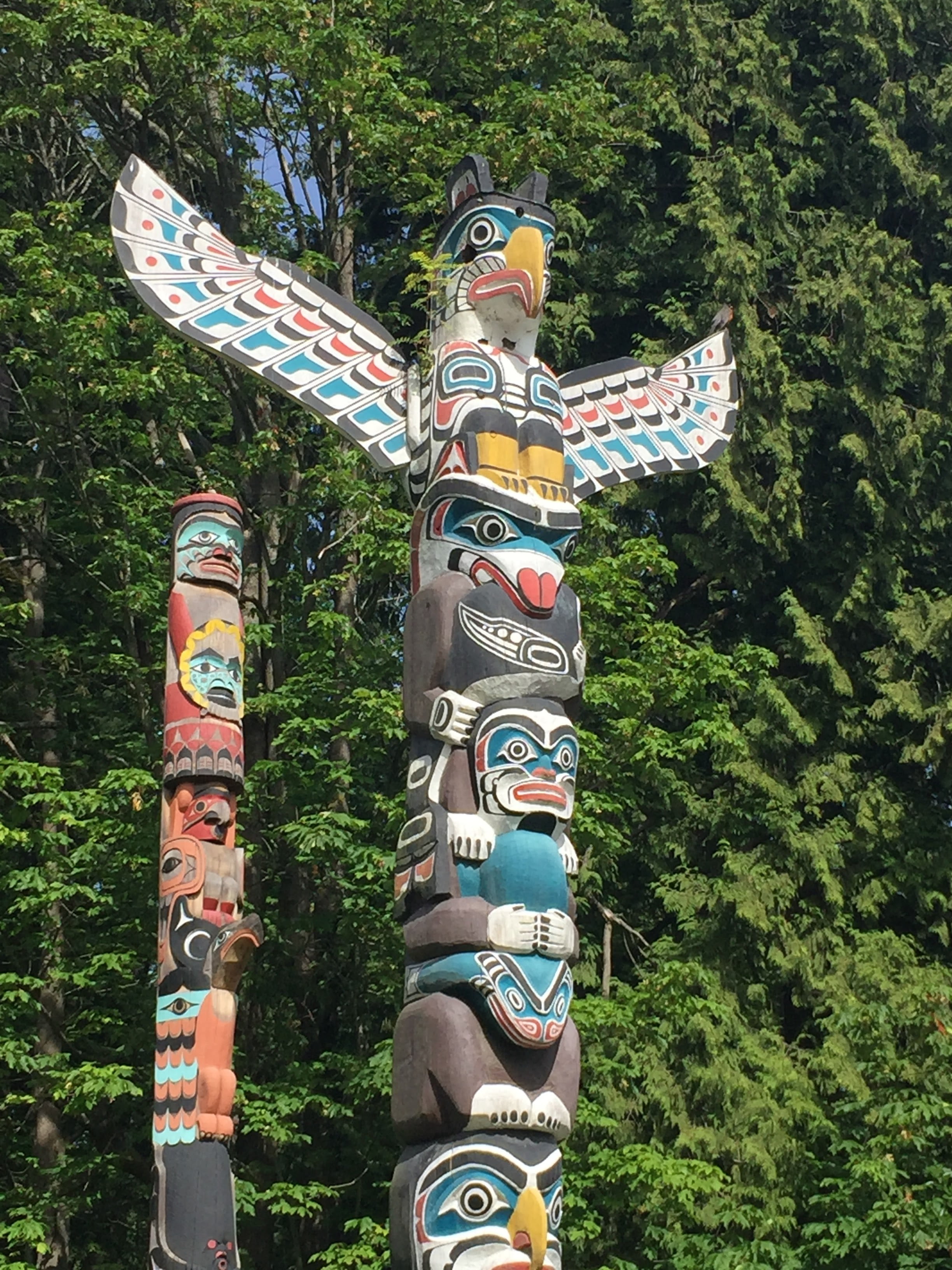 outdoors, stanley park, day, green color, no people, sculpture, male likeness, multi colored, first people, 2K, creativity, growth, human representation, Phone HD Wallpaper