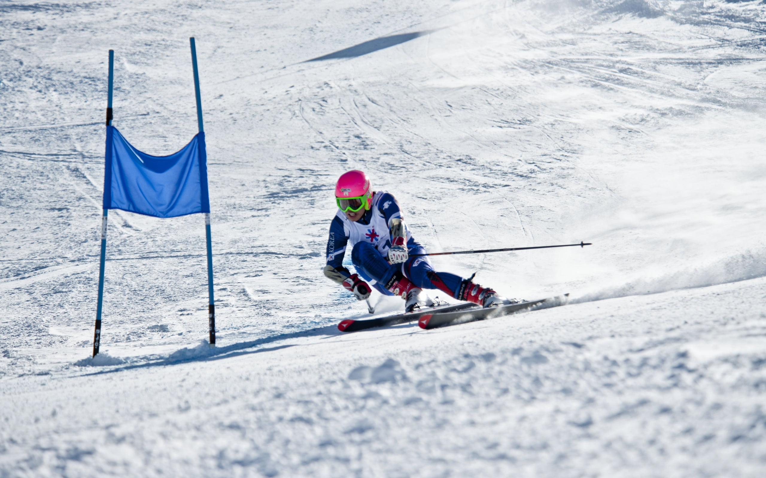snow, warm clothing, ski Resort, powder Snow, sports And Fitness, pink, speed, helmet, caucasian Ethnicity, mountains, season, white, males, ski Slope, HD Wallpaper