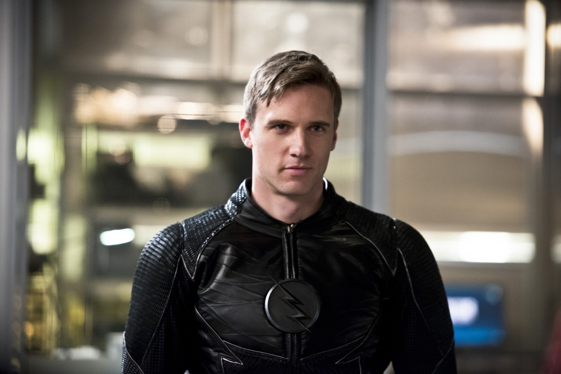 standing, looking at camera, Hunter Zolomon, Teddy Sears, serious, brown hair, Zoom (Comics), young adult, leather, adult, front view, The Flash (2014), HD Wallpaper