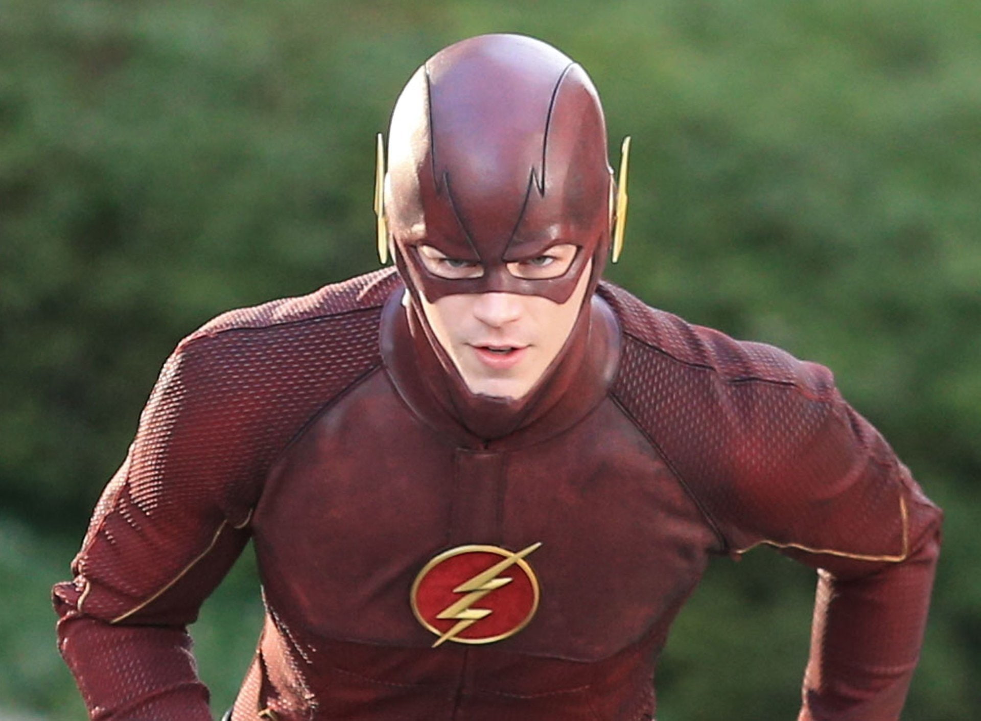 front view, Grant Gustin, young adult, hairstyle, males, sport, nature, adult, offspring, standing, looking at camera, leisure activity, TV Show, outdoors, HD Wallpaper