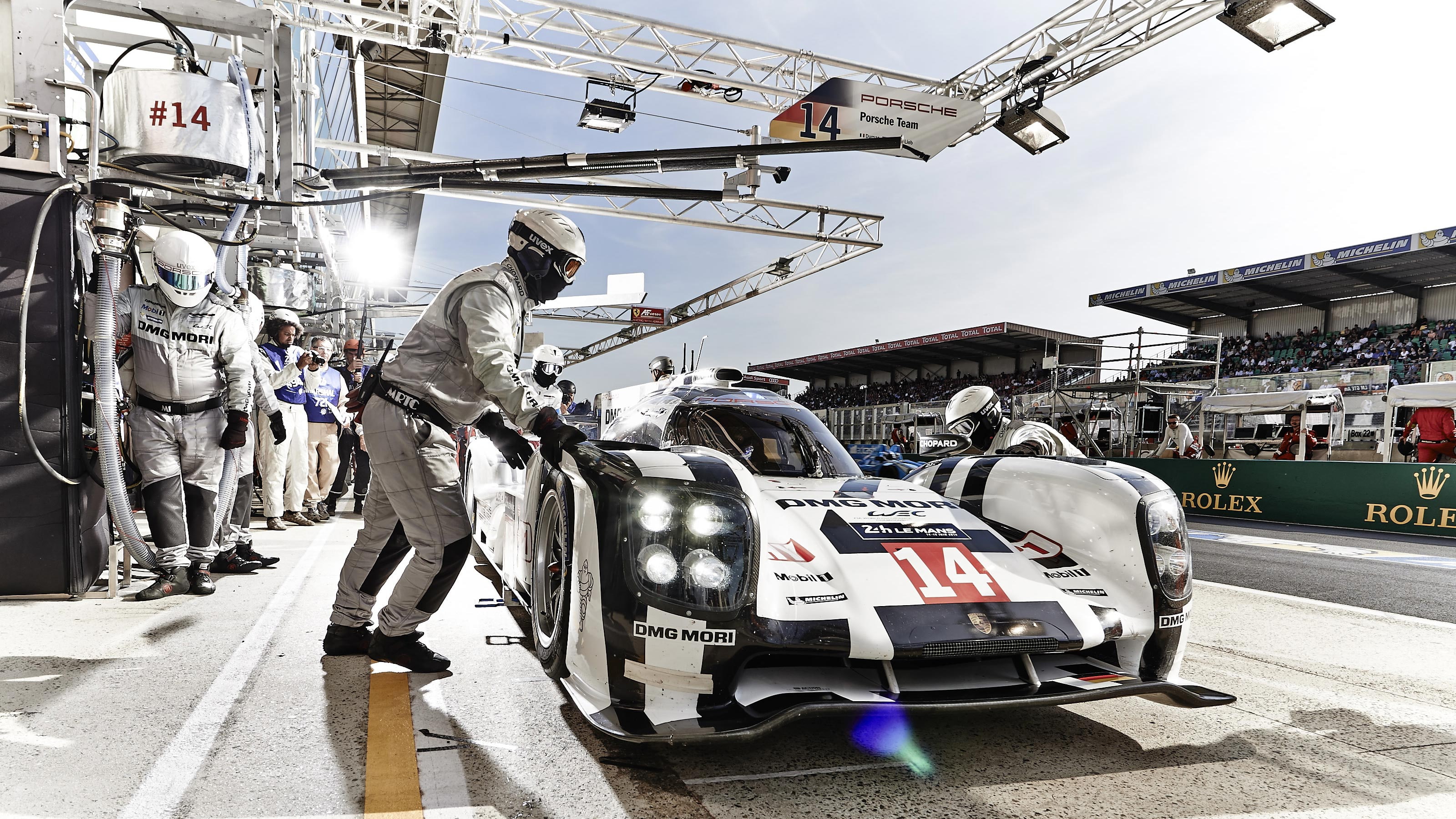 world, hybrid, architecture, men, day, people, nature, lmp1, incidental people, race, 2K, 9r9-14, sign, road, land vehicle, built structure, car, porsche, HD Wallpaper