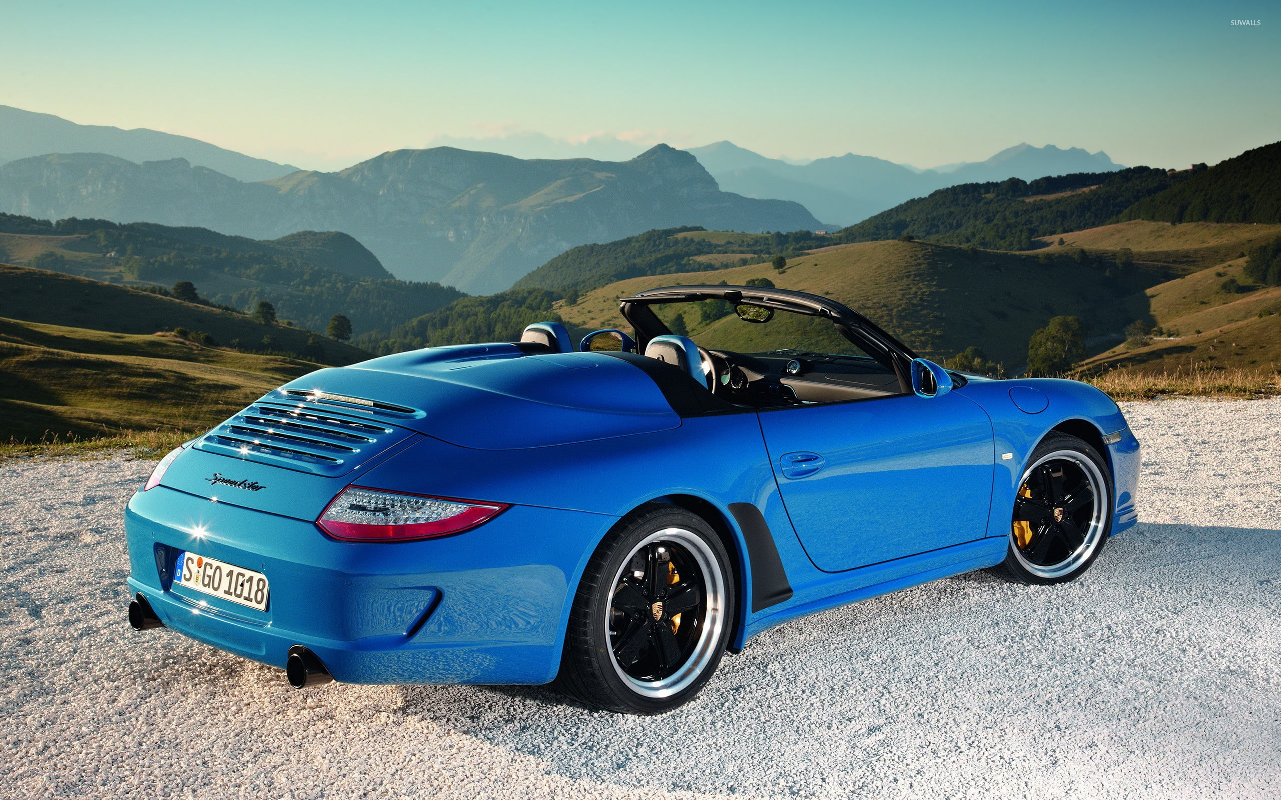 sky, stationary, non-urban scene, land, day, motor vehicle, mode of transportation, beauty in nature, blue, travel, sunlight, 2K, car, convertible, outdoors, HD Wallpaper