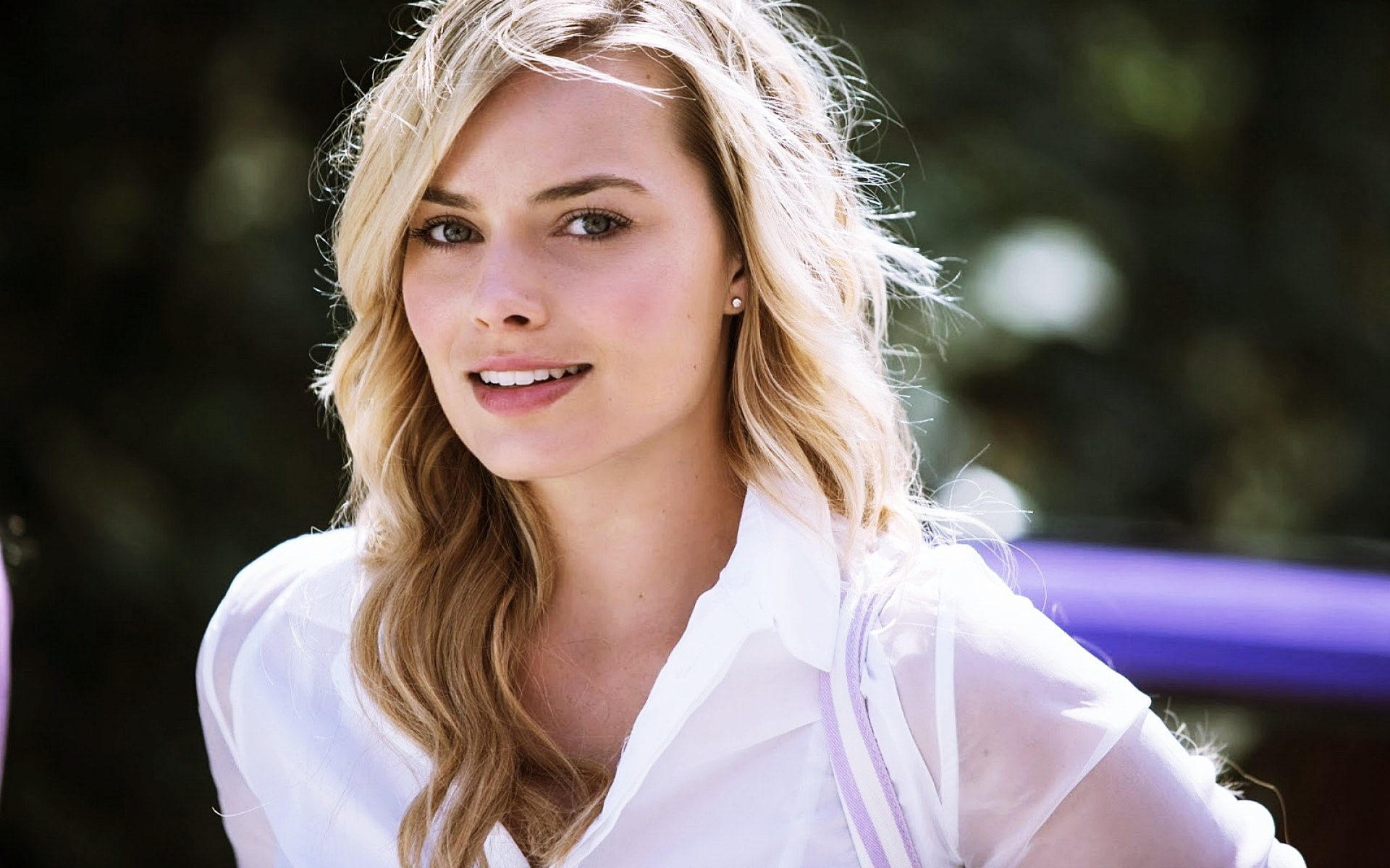 curly hair, women, blonde, 1080P, actress, smiling, Margot Robbie, HD Wallpaper