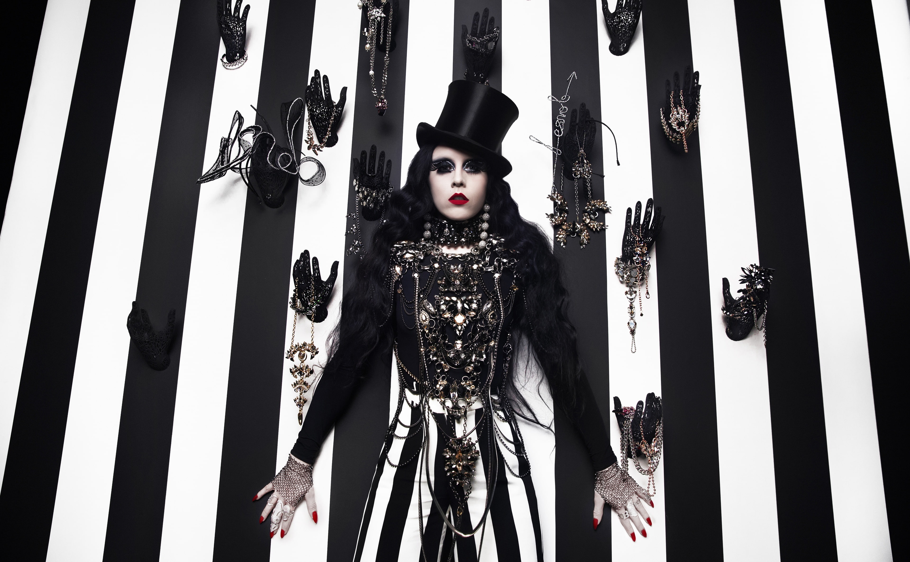 Gothic, Fashion, Model, Girls, Advertising, TopHat, Ikea, madhouse, Woman, style, Photography, BeaAkerlund, 4K, Stripes, Jewellery, WillyWonka, Ornaments, HD Wallpaper