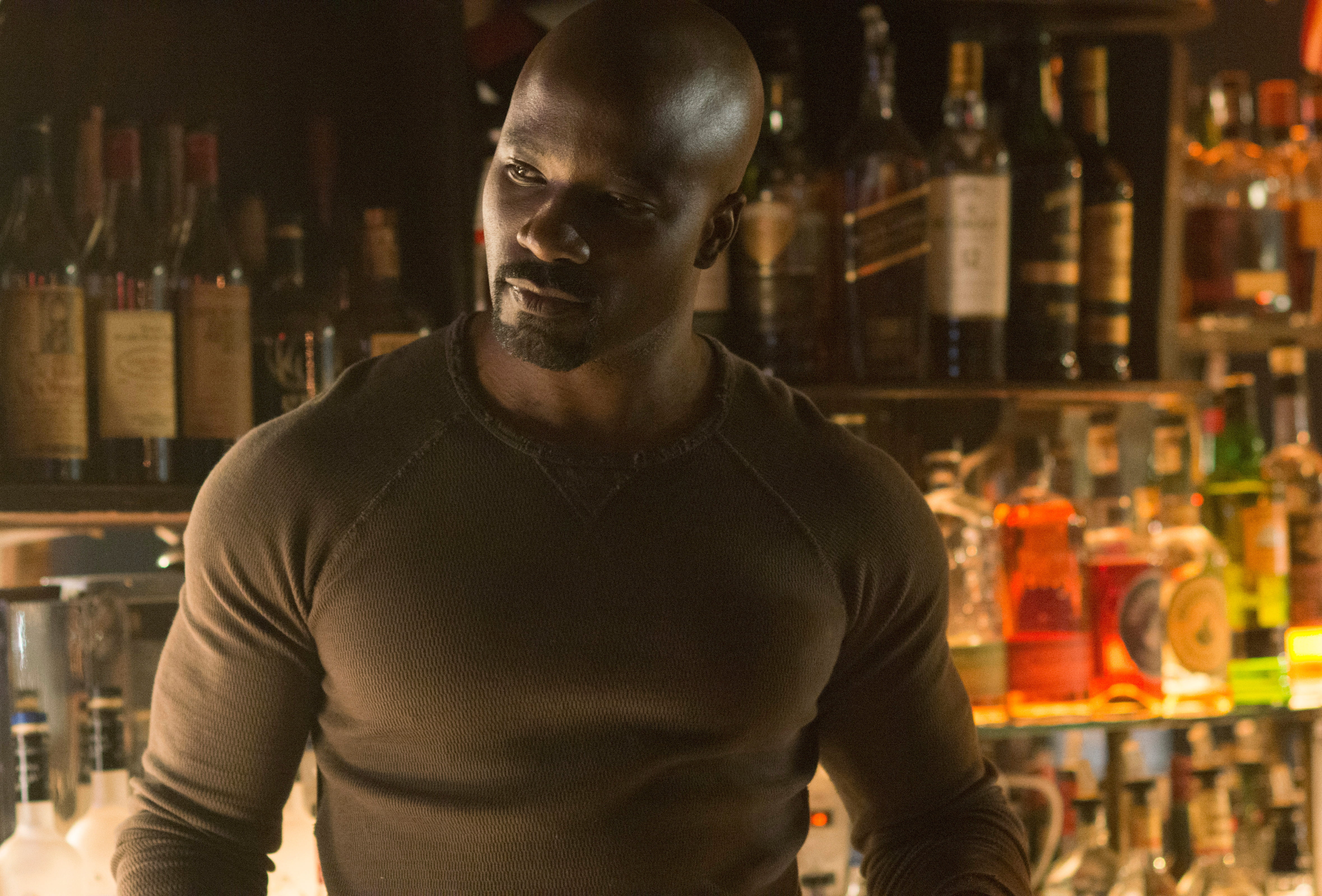 mid adult men, tv shows, mid adult, indoors, store, casual clothing, luke cage, bar - drink establishment, 5k, one person, adult, focus on foreground, mike colter, HD Wallpaper
