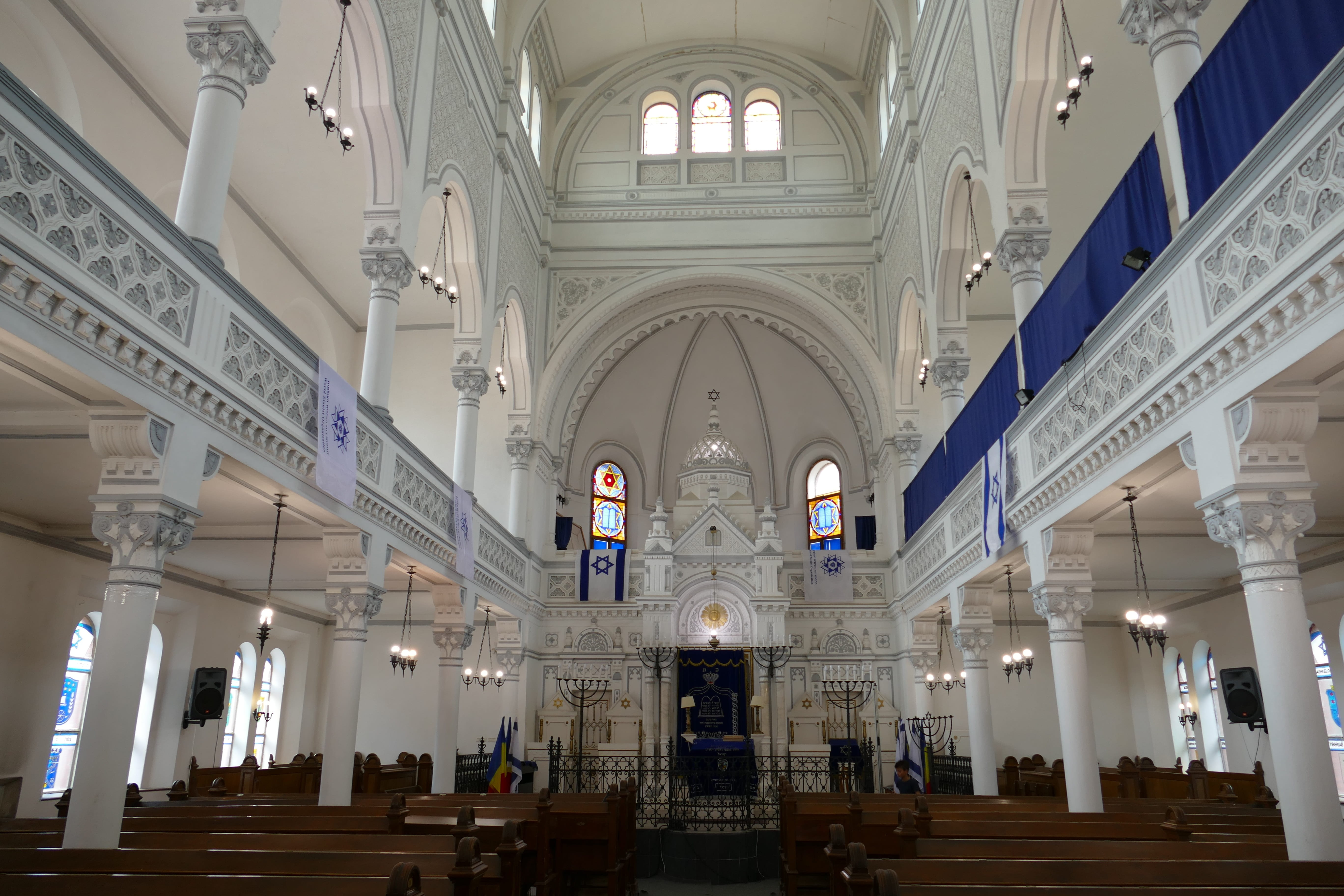 arch, window, lighting equipment, belief, architectural column, worship, prayer, indoors, jewish, spirituality, built structure, ceiling, judaism, architecture, HD Wallpaper