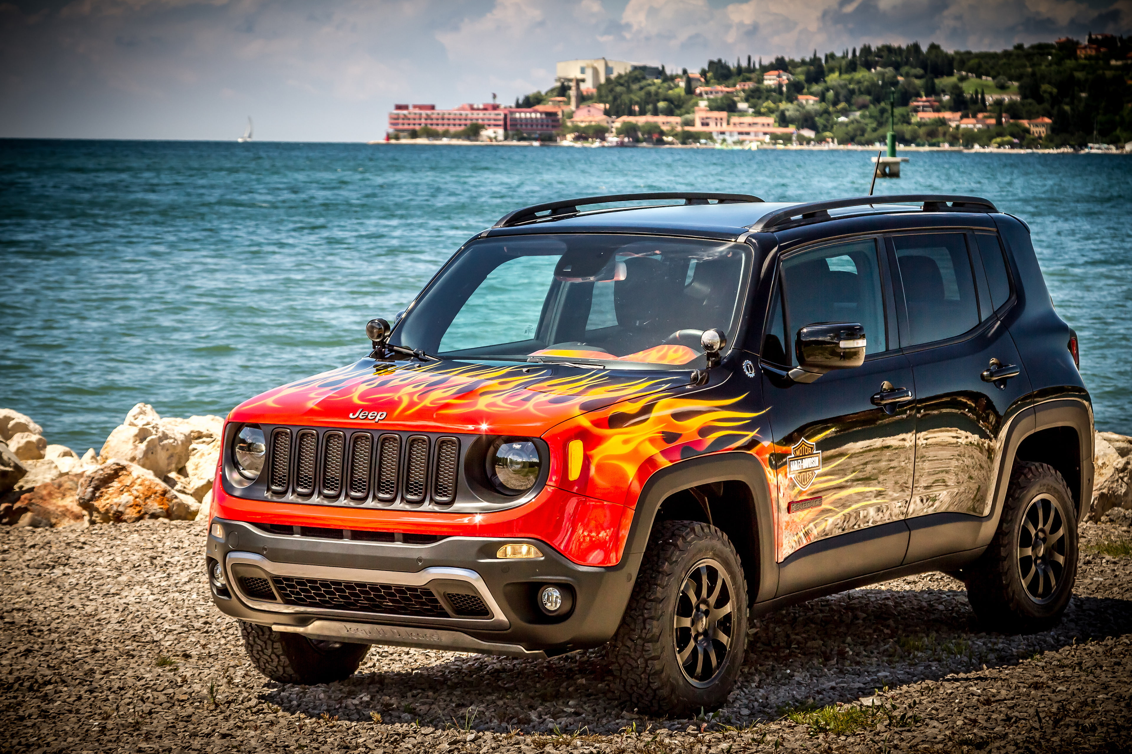 4K, Renegade Hells Revenge, 4K, Harley-Davidson, Jeep, HD Wallpaper