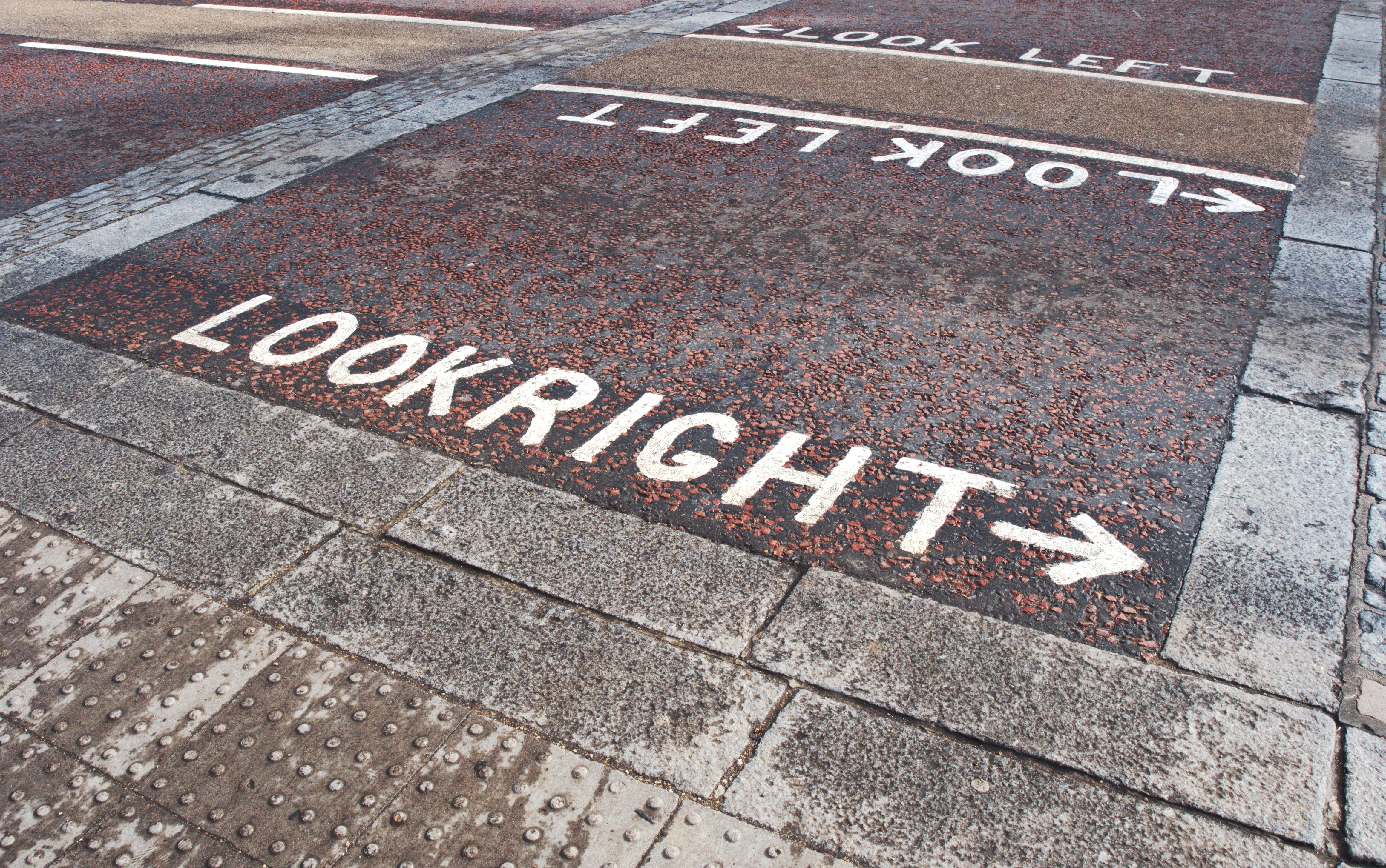 wing, left, fashionable, information sign, conform, image, pavement, script, message, road, capital letter, sign, non-western script, appearance, fashion, HD Wallpaper