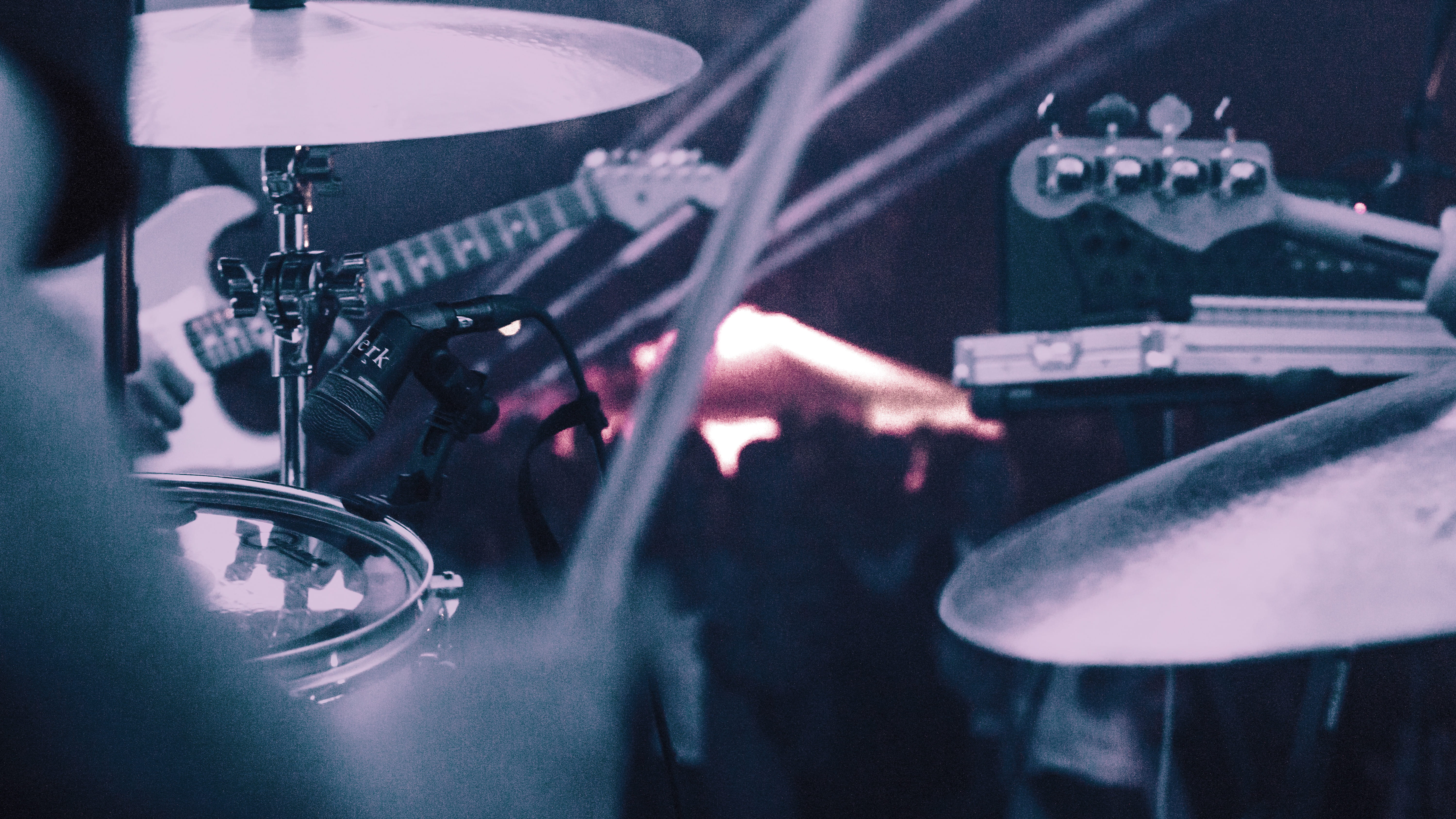 performer, garage, equipment, nightlife, arts culture and entertainment, guitar, music, emden, performance, livemusic, drum, one person, artist, drumm set, HD Wallpaper