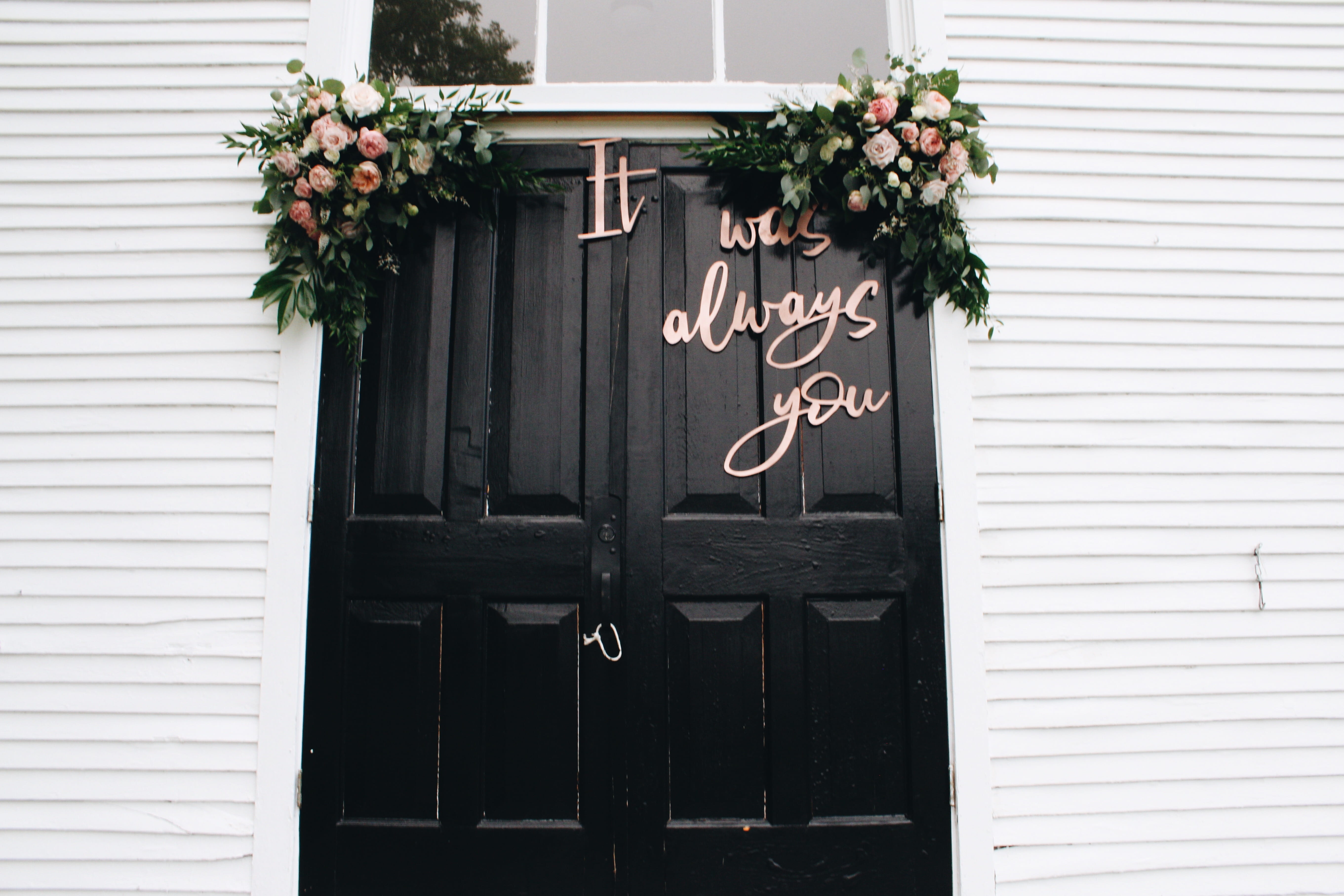 safety, wooden, rose, text, communication, no people, entrance, matrimony, chapel, black, plant, building, building exterior, wall, western script, romance, HD Wallpaper