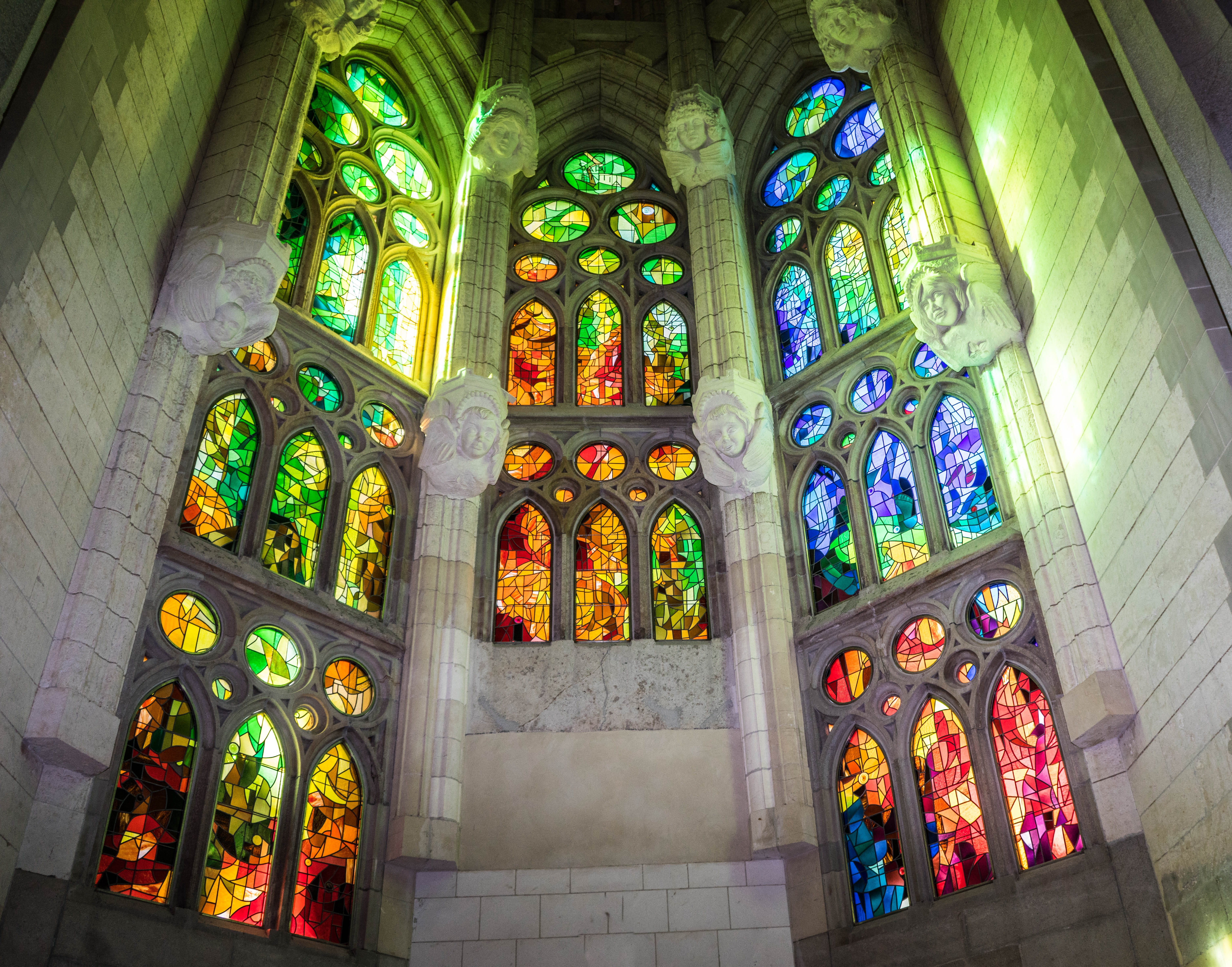 sagrada familia cathedral, christianity, europe, arch, spirituality, interior, art and craft, catholicism, construction, architecture, 5K, place of worship, HD Wallpaper