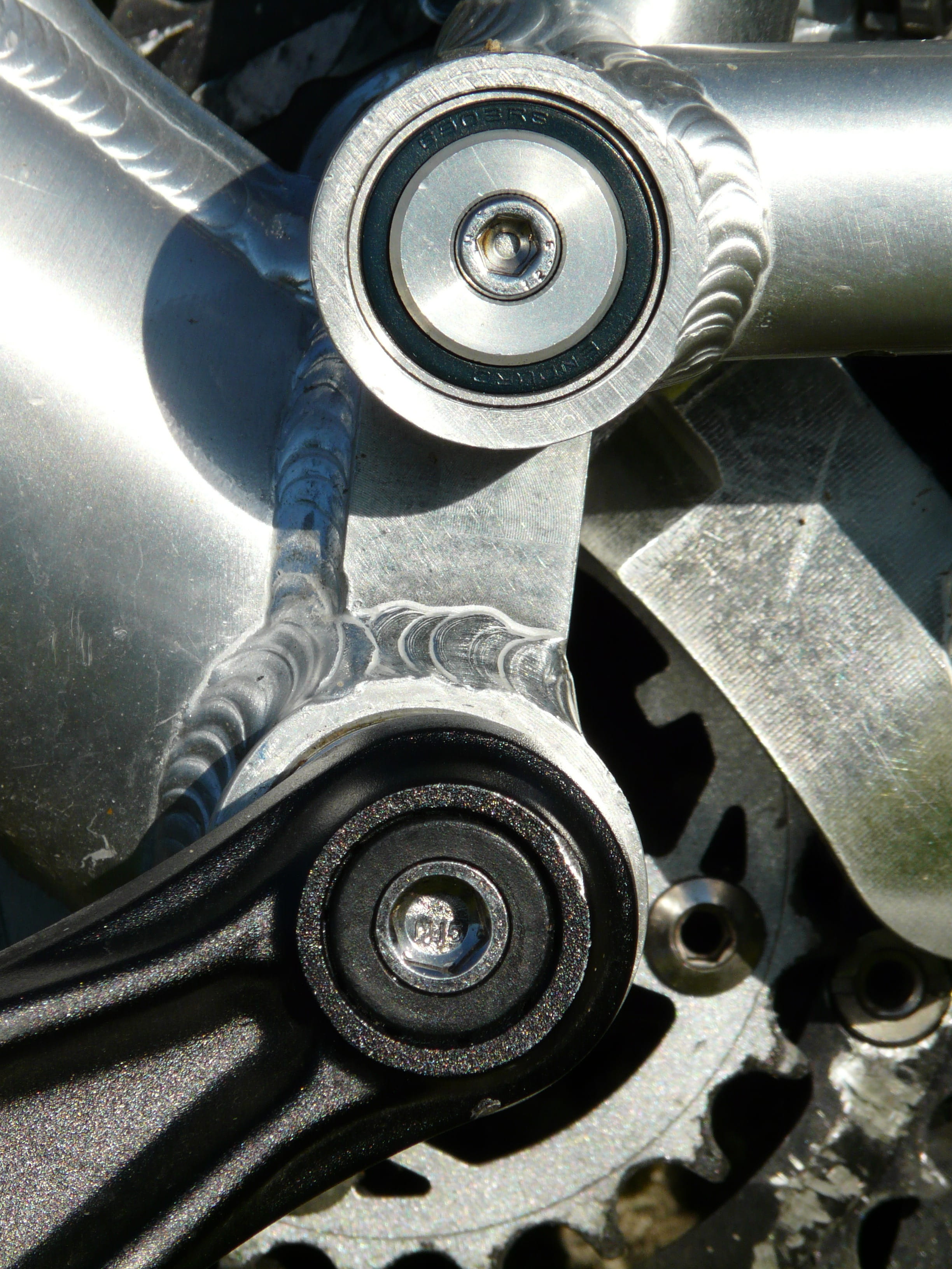 stationary, vehicle part, low section, land vehicle, alu, mode of transport, Mountain Bike, pedal arm, Cycle, ball bearings, screw, bike, industry, outdoors, Phone HD Wallpaper