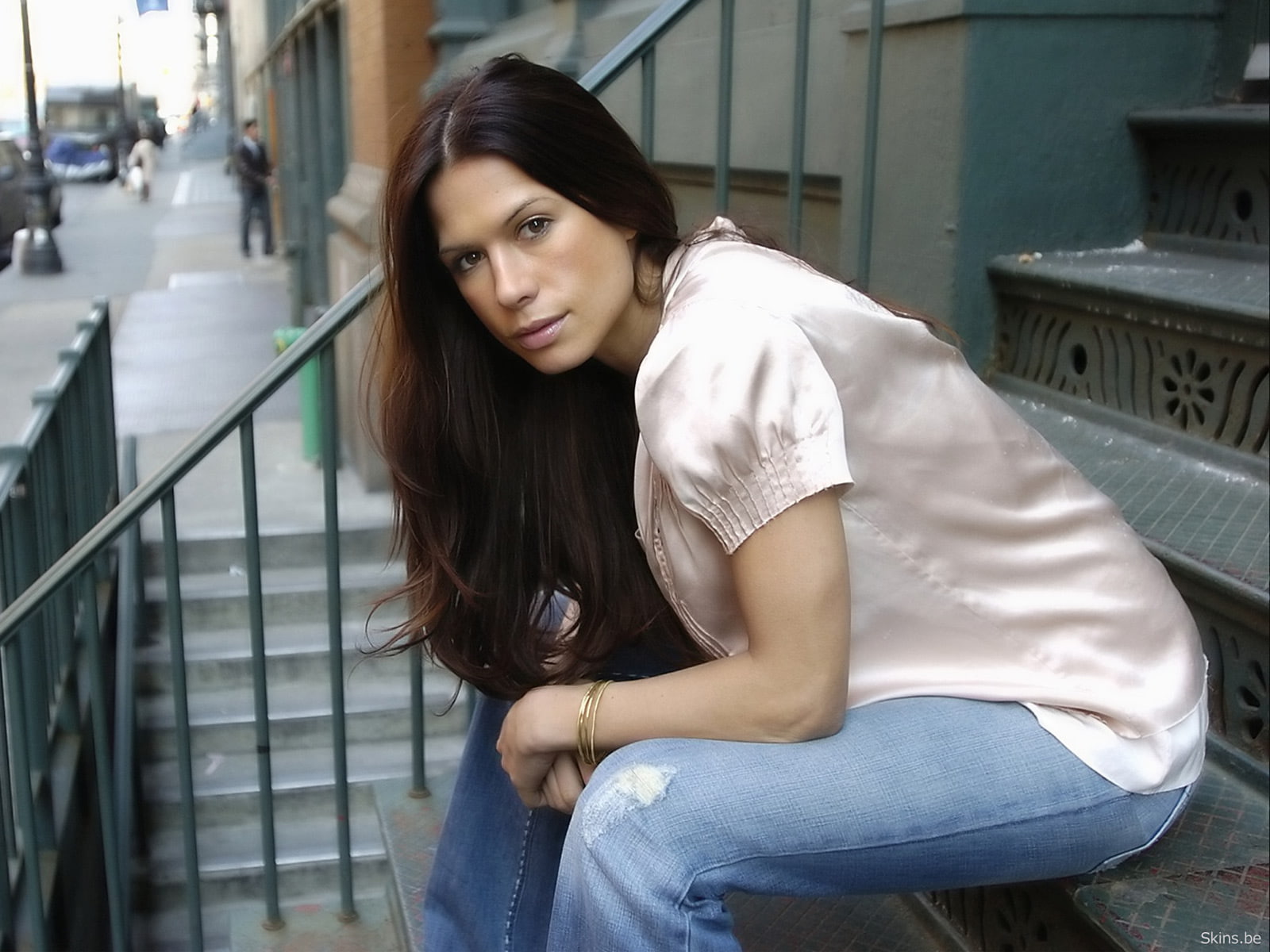 jeans, 720P, stairways, mitra, women, rhona, HD Wallpaper