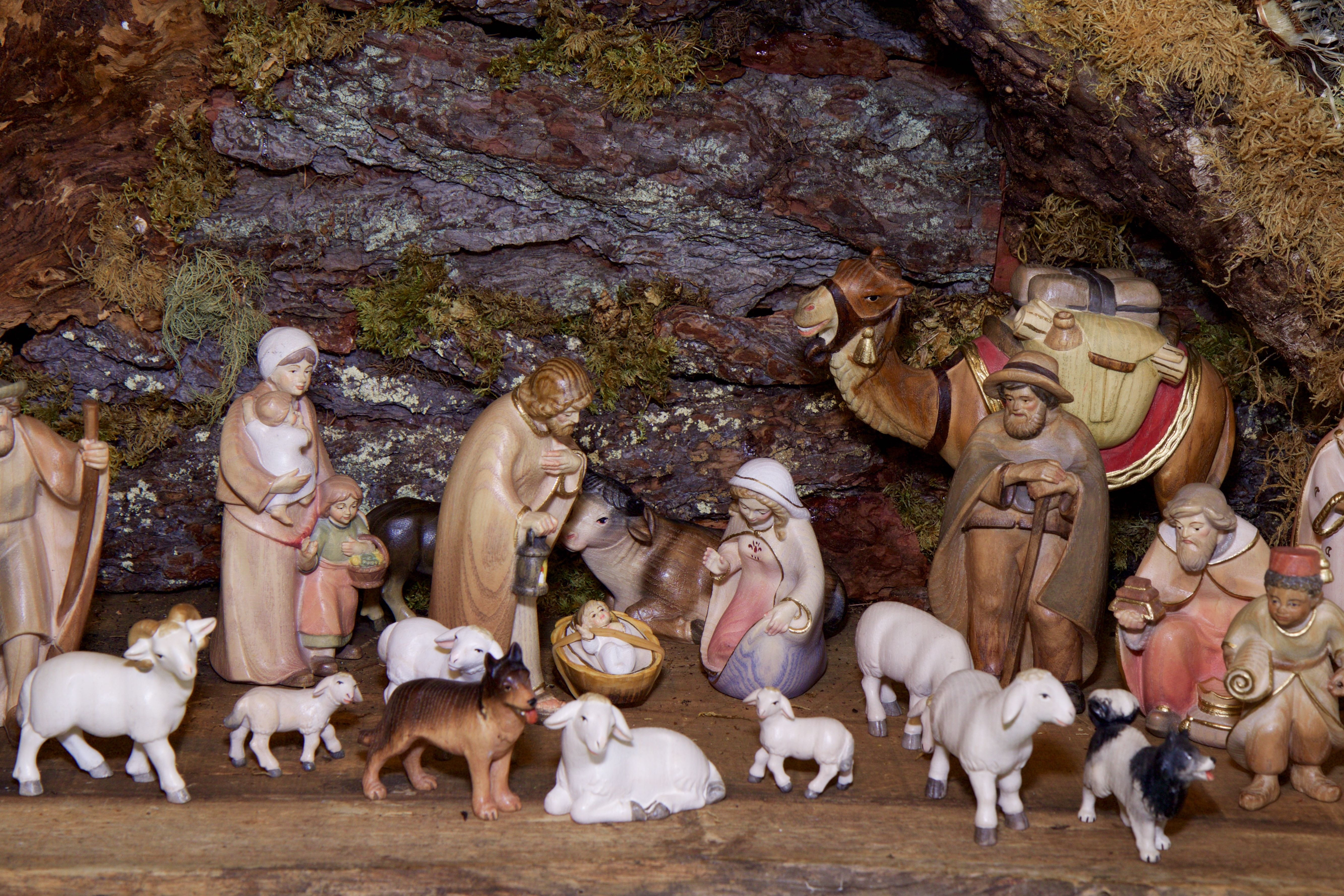 dog, statue, nature, woman, no people, maria, representation, christmas crib figures, child, nativity play, camel, creativity, craft, advent, mammal, human representation, HD Wallpaper