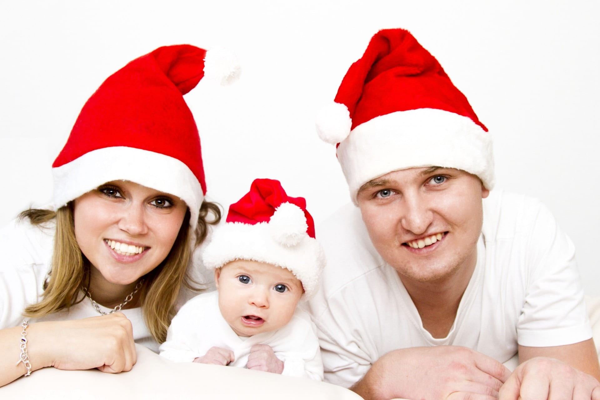1080P, girl, daddy, happy, santa clause, cute, smiling, father christmas, adult, red, post card, santa hat, portrait, holiday - event, mummy, boy, photo, HD Wallpaper