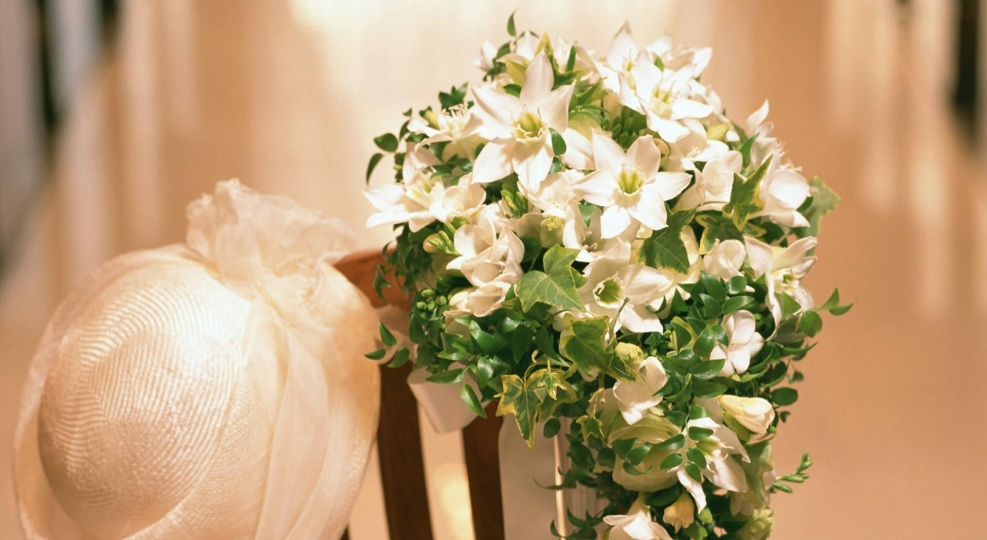 1080P, flower arrangement, flowering plant, green, summer, rose, love, flower, white, bouquet, bethlehem, chair, arrangement, flower Head, fragility, springtime, HD Wallpaper