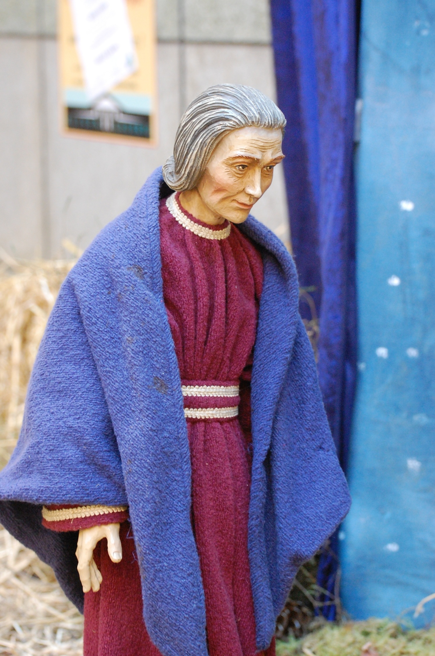 built structure, crib, three quarter length, josef, wood carving, nativity scene, women, winter, joseph, christmas crib figures, warm clothing, real people, Phone HD Wallpaper