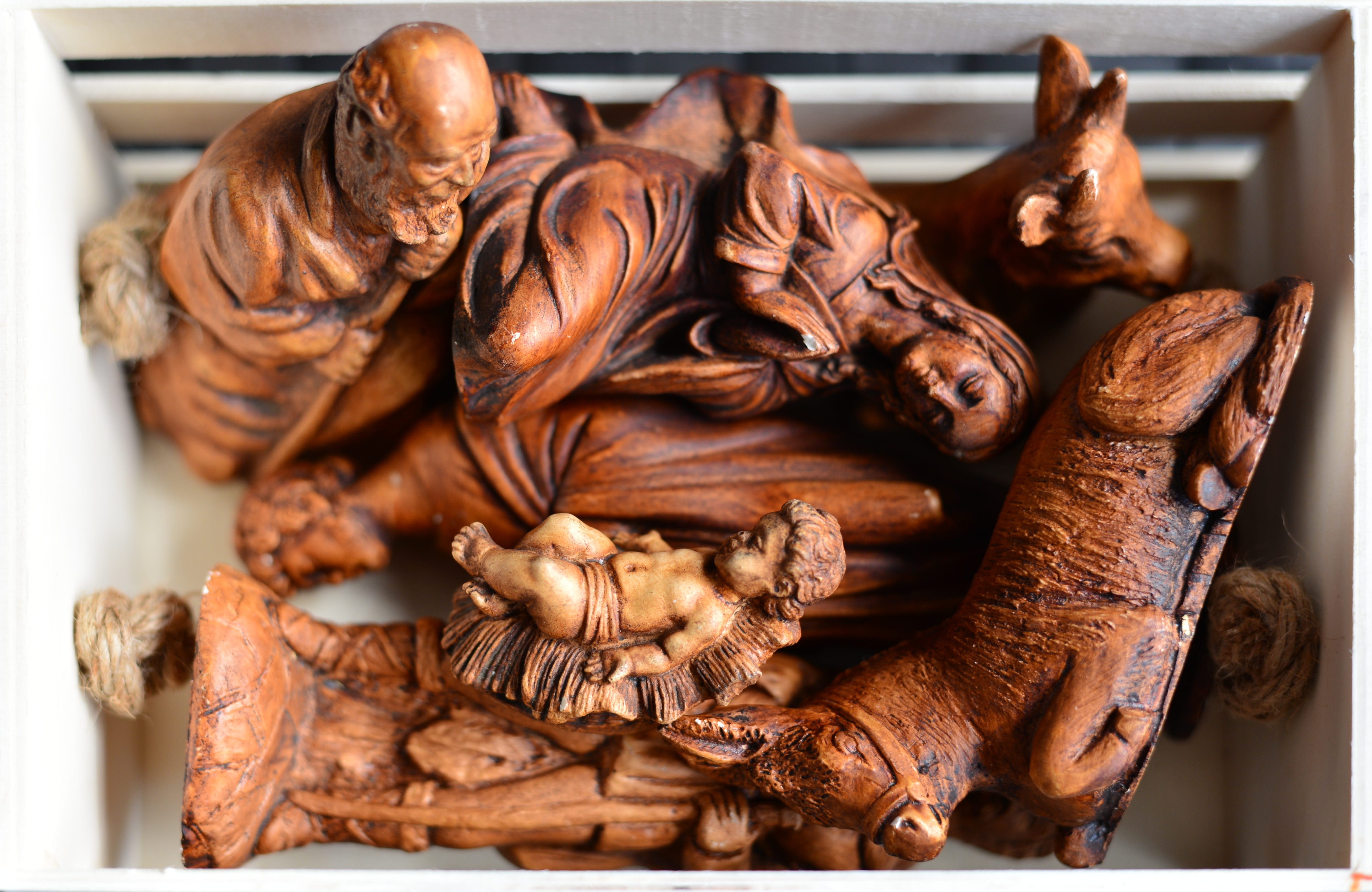 christmas story, christmas crib figures, still life, 5K, josef, brown, no people, representation, food and drink, freshness, figures, close-up, crib, box, HD Wallpaper