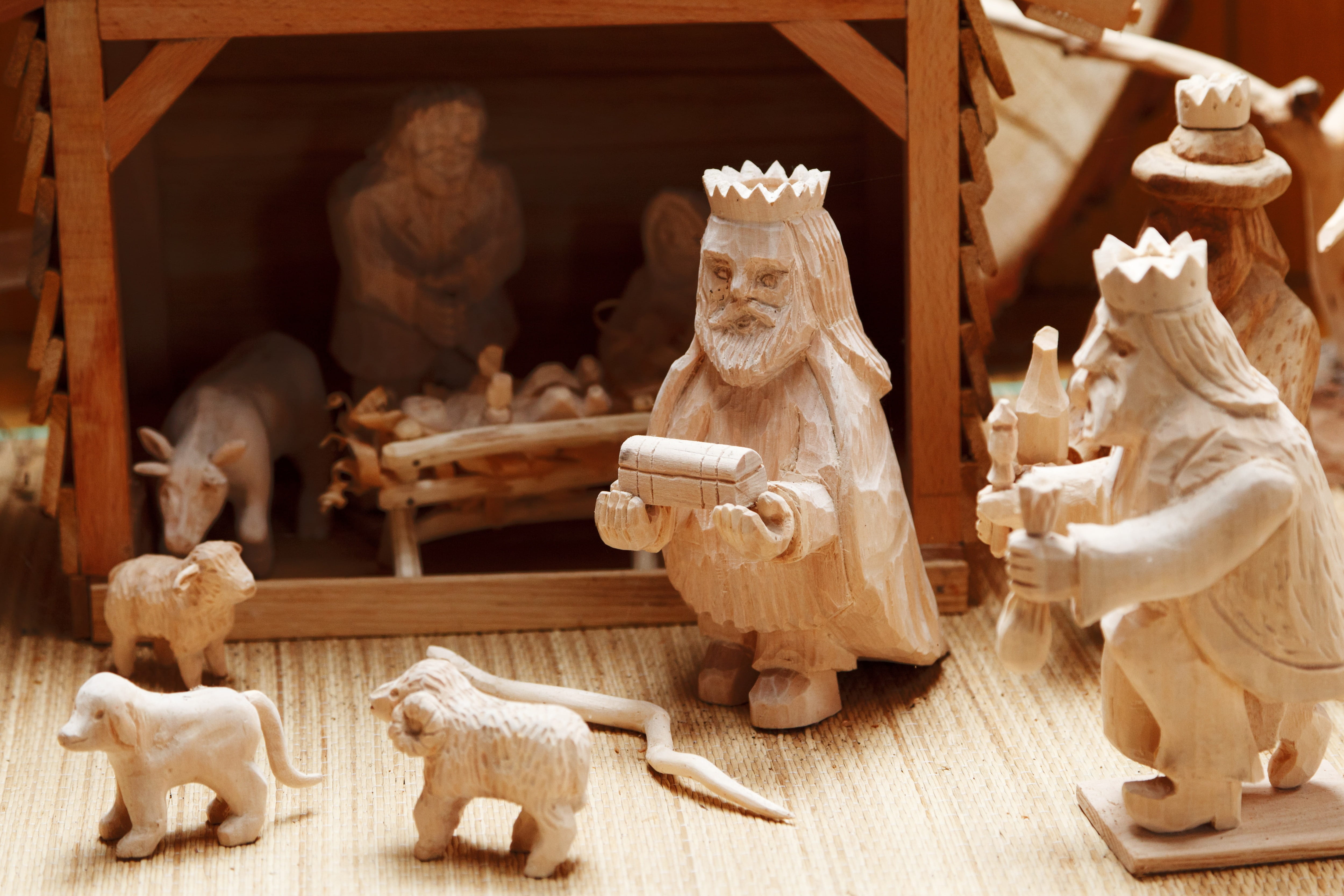 mary, representation, xmas, spirituality, crib, joseph, history, carving - craft product, craft, savior, Christ, the past, statue, architecture, manger, HD Wallpaper