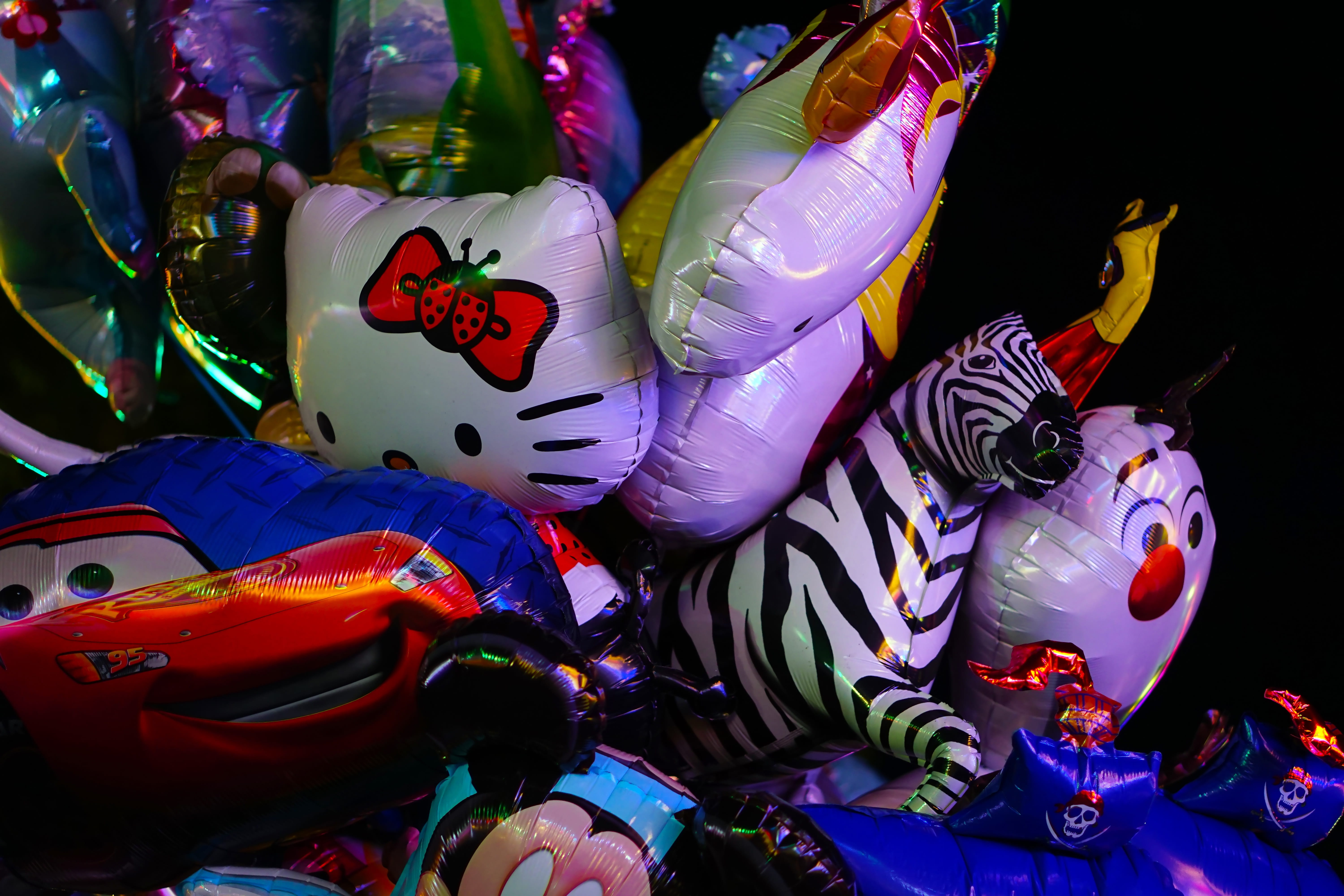 cars, lamps, full frame, Market, carousel, celebration, large group of objects, high angle view, lighting, fun, no people, stall, bumper cars, creativity, HD Wallpaper