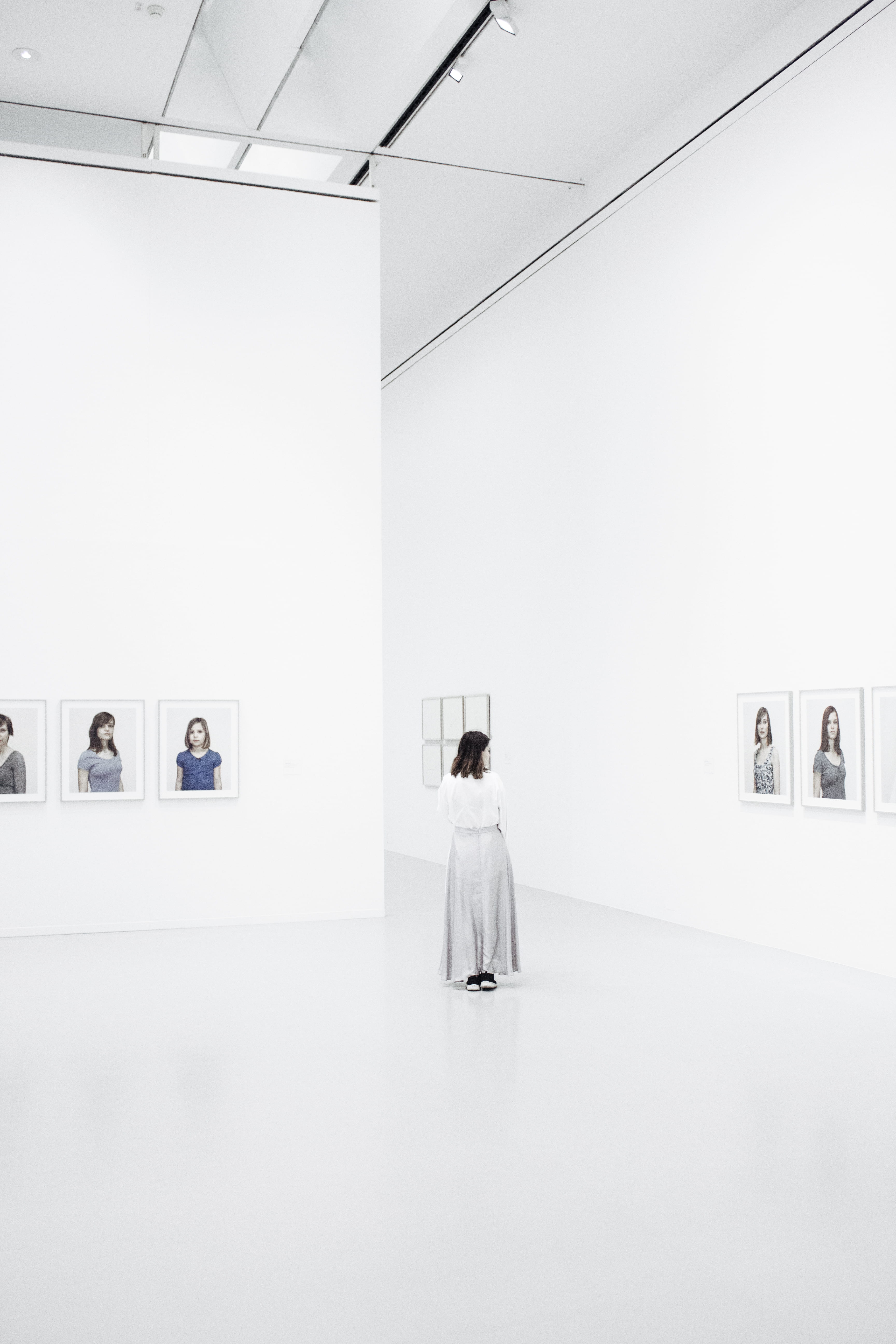 built structure, art museum, copy space, art, lifestyles, bathroom, photography, person, one person, photo, white color, walking, leisure activity, wall - building feature, Phone HD Wallpaper