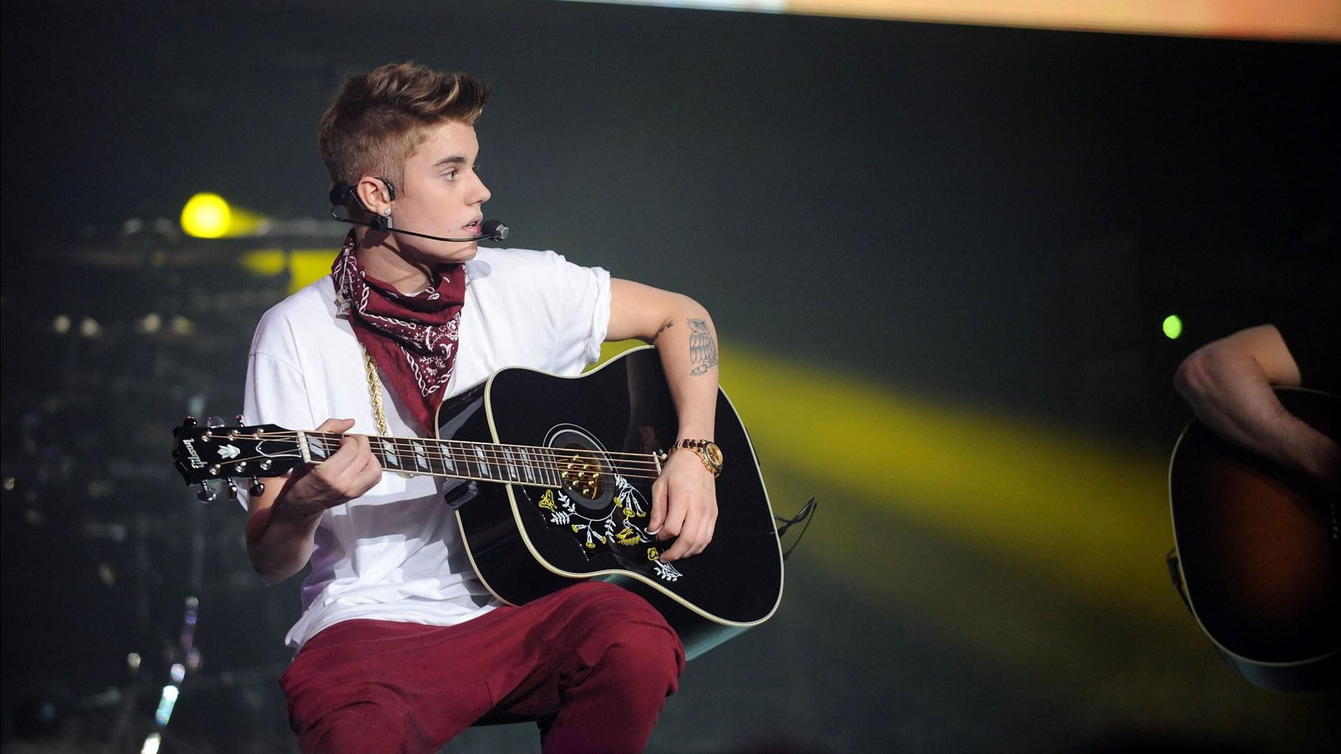 cute, actress, bieber, 1080P, single, celebrities, celebrity, boys, justin bieber, justin, HD Wallpaper