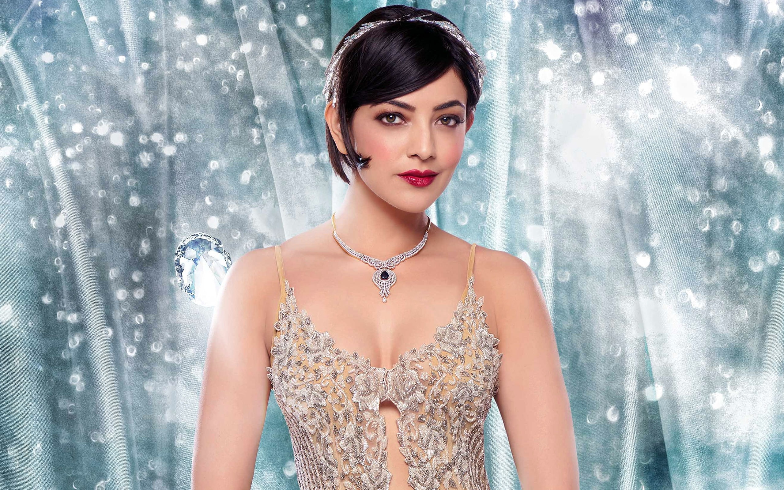 black hair, portrait, beautiful woman, jewelry, adult, kajal, 2K, indoors, beauty, women, looking at camera, actress, pretty, indian, clothing, waist up, HD Wallpaper
