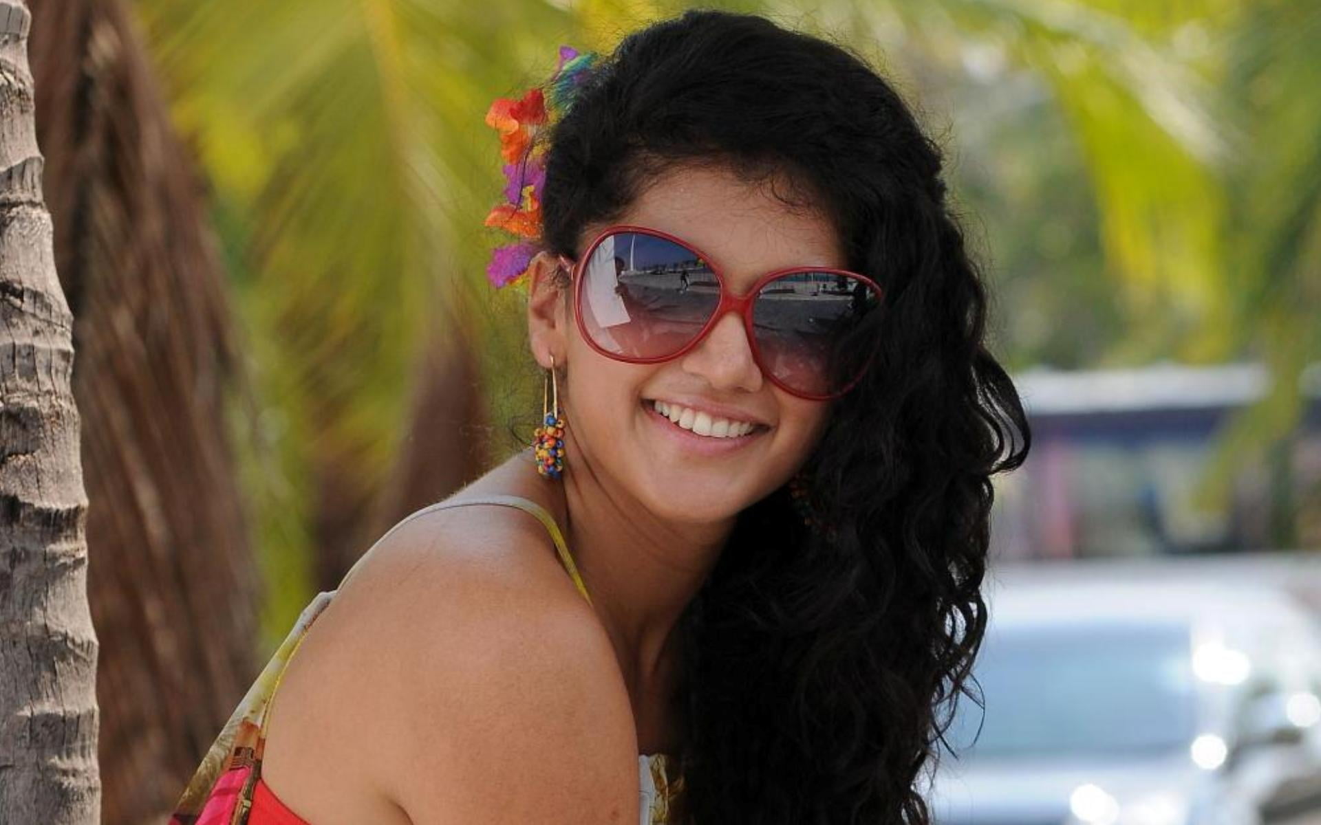 Taapsee Pannu, focus on foreground, bollywood, white, adult, happiness, leisure activity, young adult, sunglasses, actress, women, headshot, 1080P, hair, HD Wallpaper